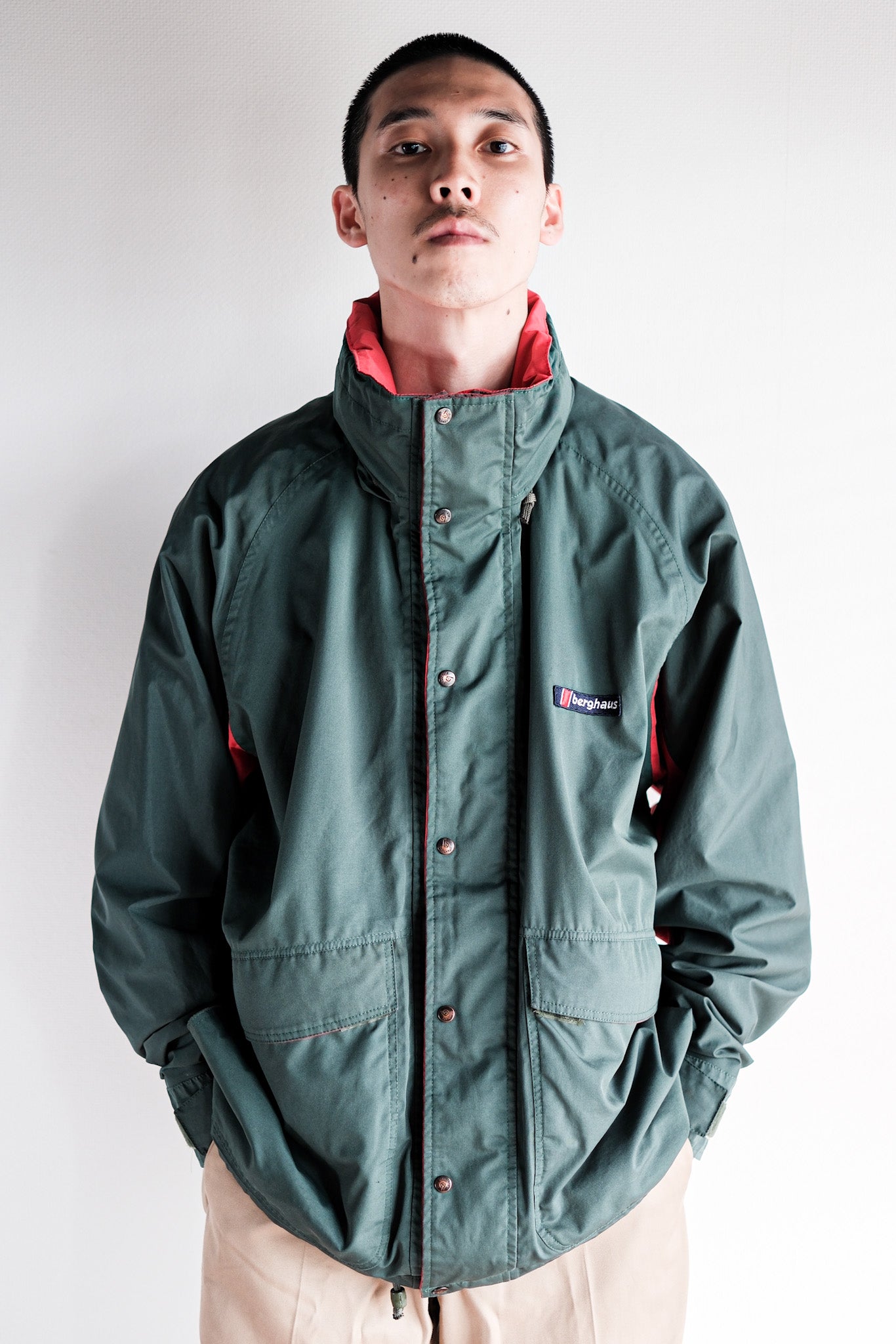 【~90's】Vintage Berghaus Nylon Hiking Jacket Size.Medium