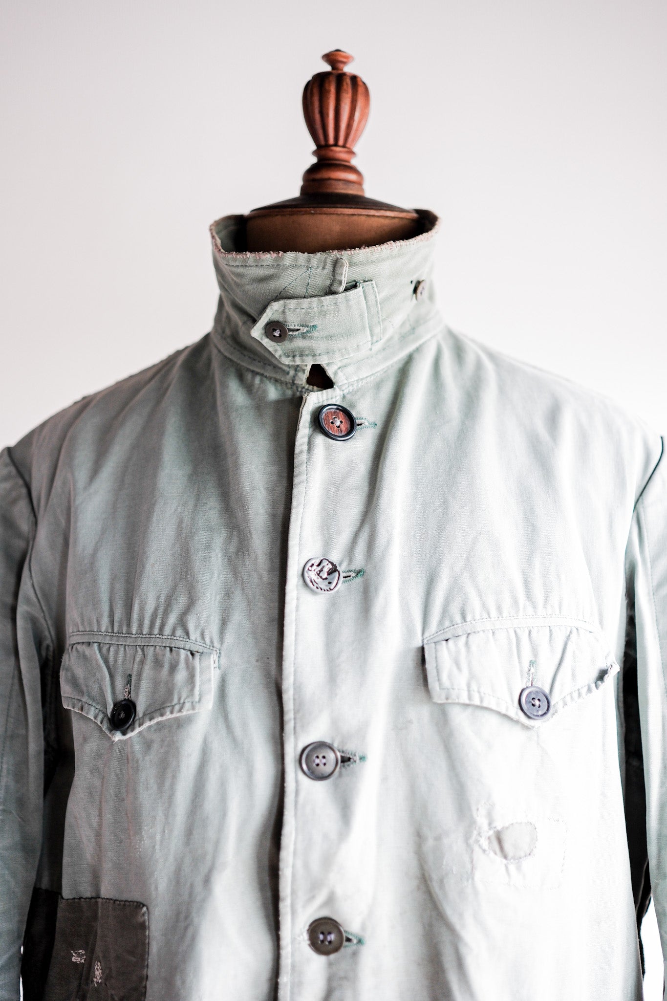 【~50's】French Vintage Green Cotton Canvas Hunting Jacket With Chin Strap "Patchwork"