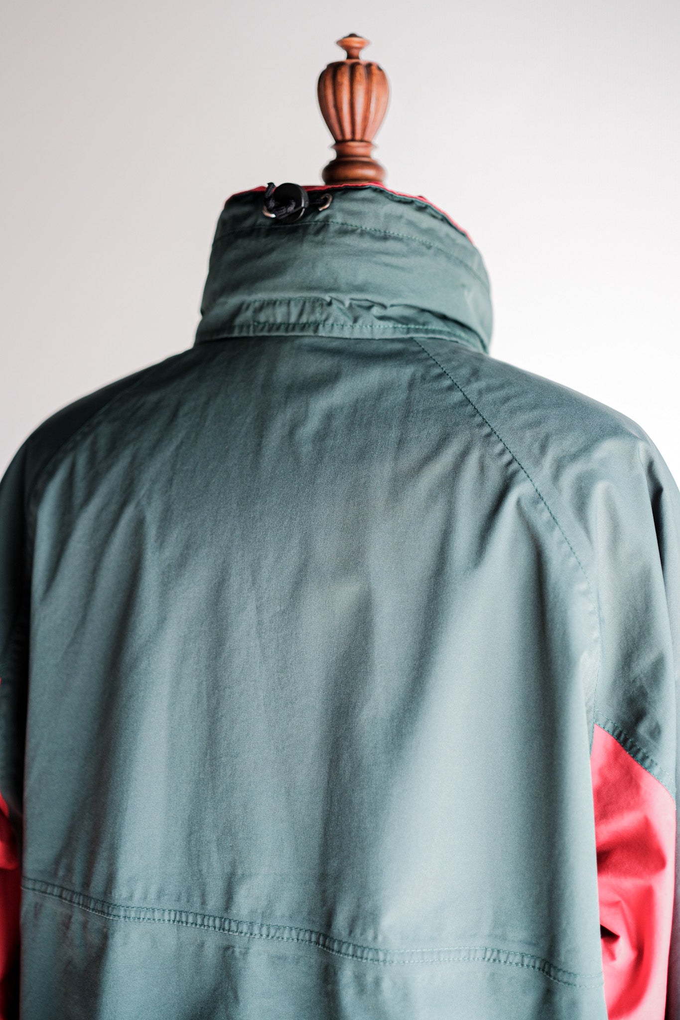 【~90's】Vintage Berghaus Nylon Hiking Jacket Size.Medium