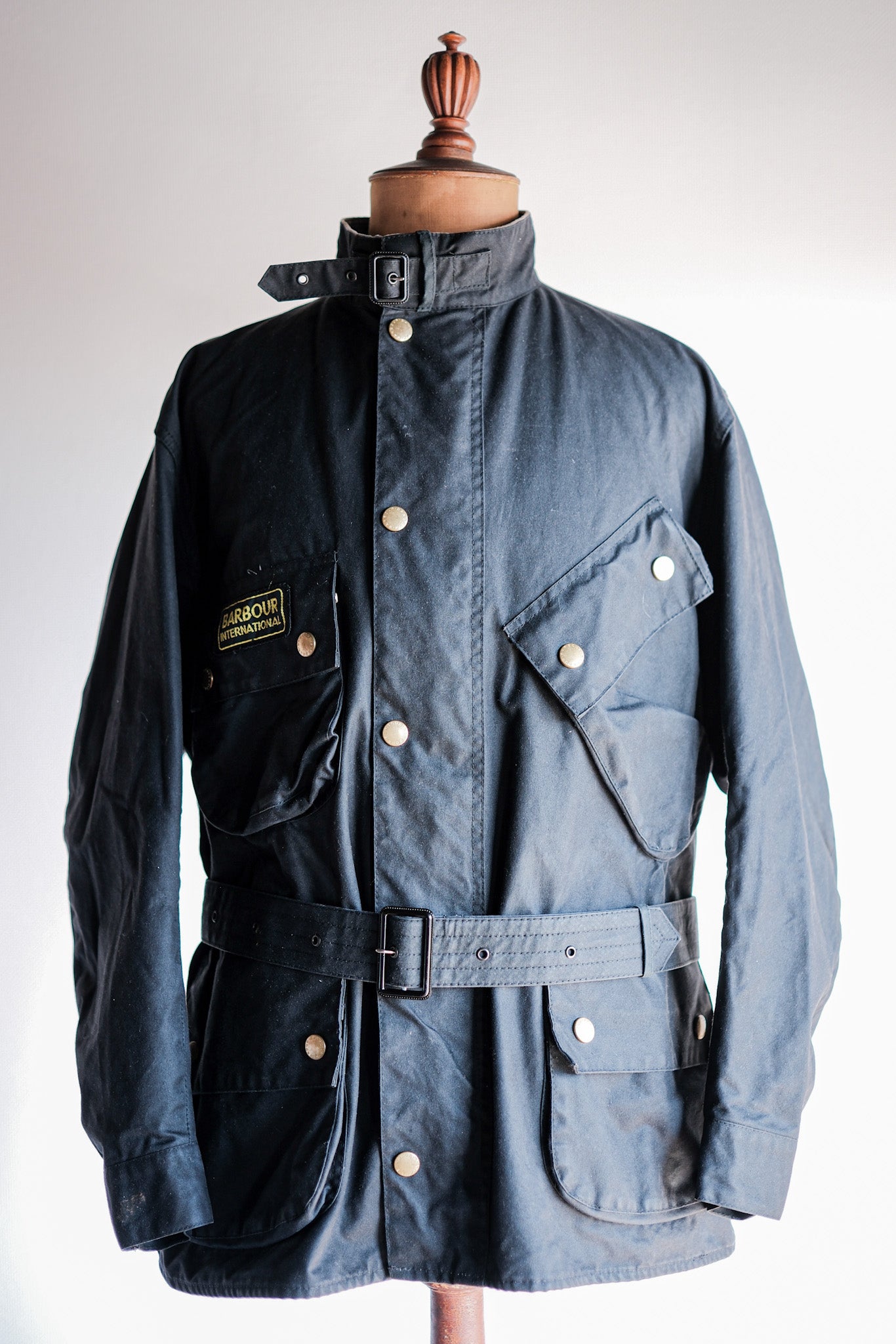【~90's】Vintage Barbour "INTERNATIONAL SUIT" 3 Crest Size.44