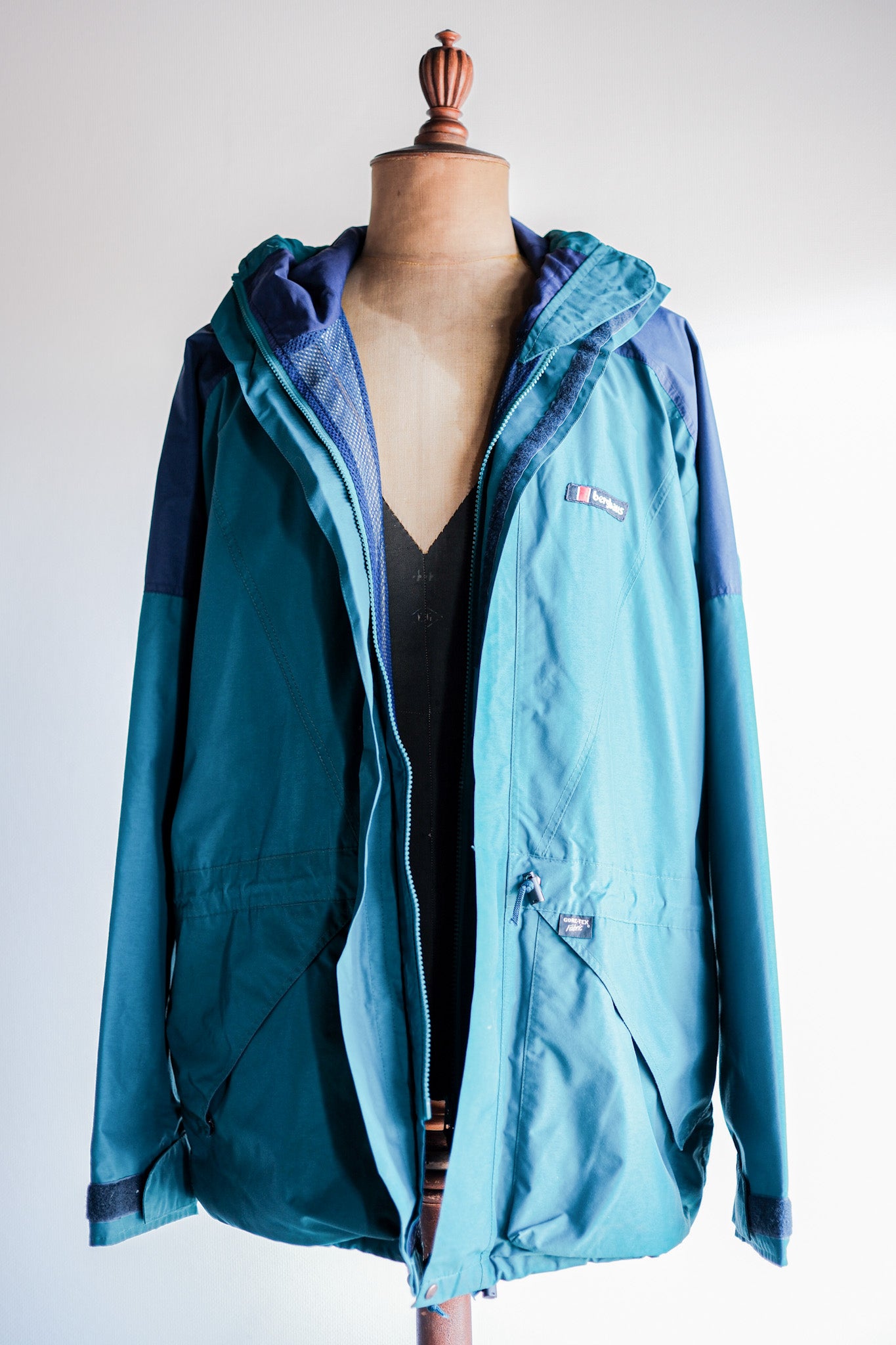 【~90's】Vintage Berghaus GORE-TEX Mountain Parka