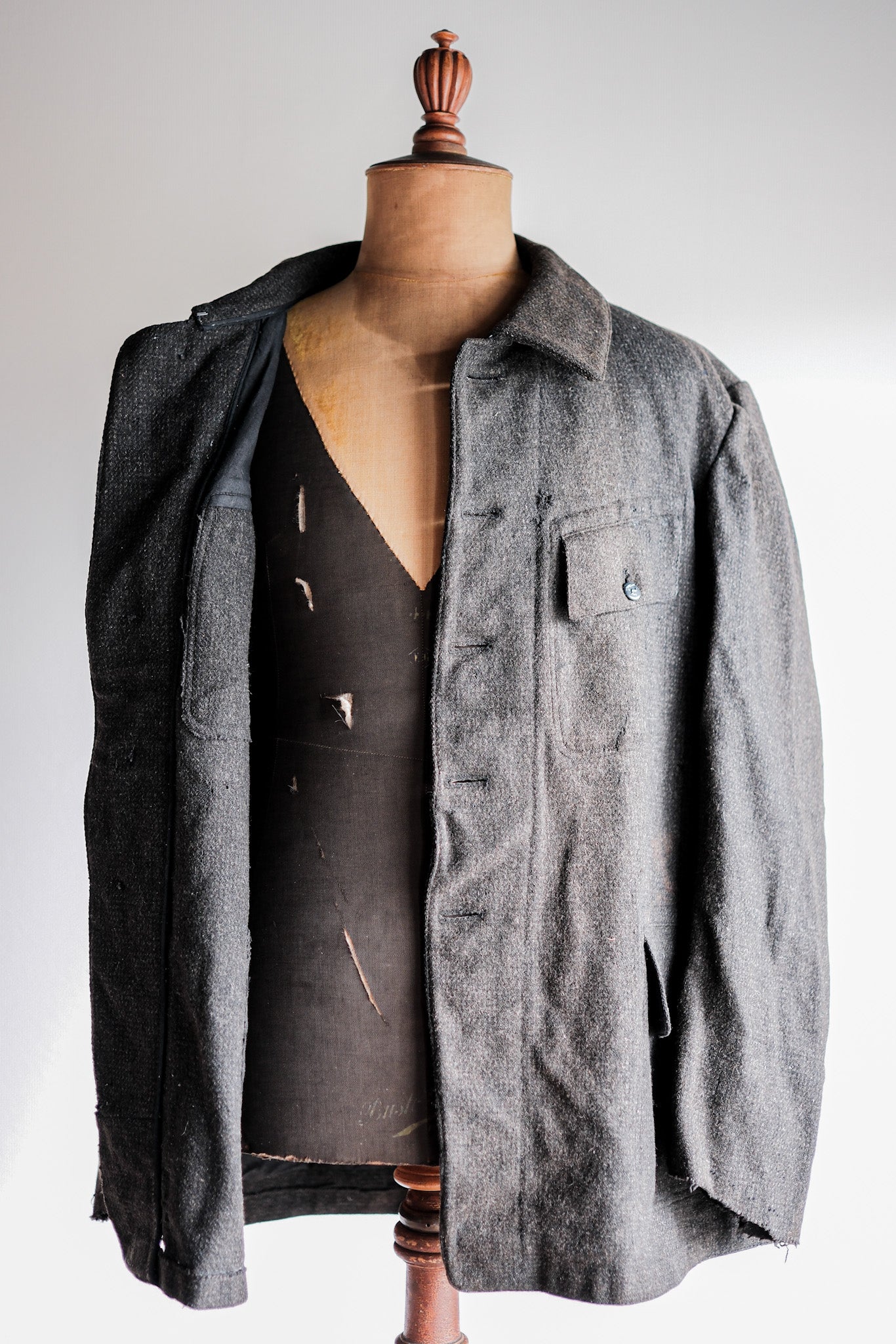 【~30's】French Vintage Gray Wool Hunting Jacket With Chin Strap "Boro"