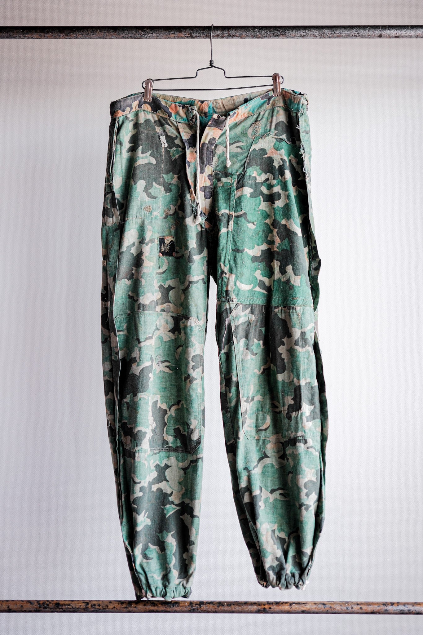 【~50's】Czechoslovakian Army Dubaky Camouflage Reversible Trousers