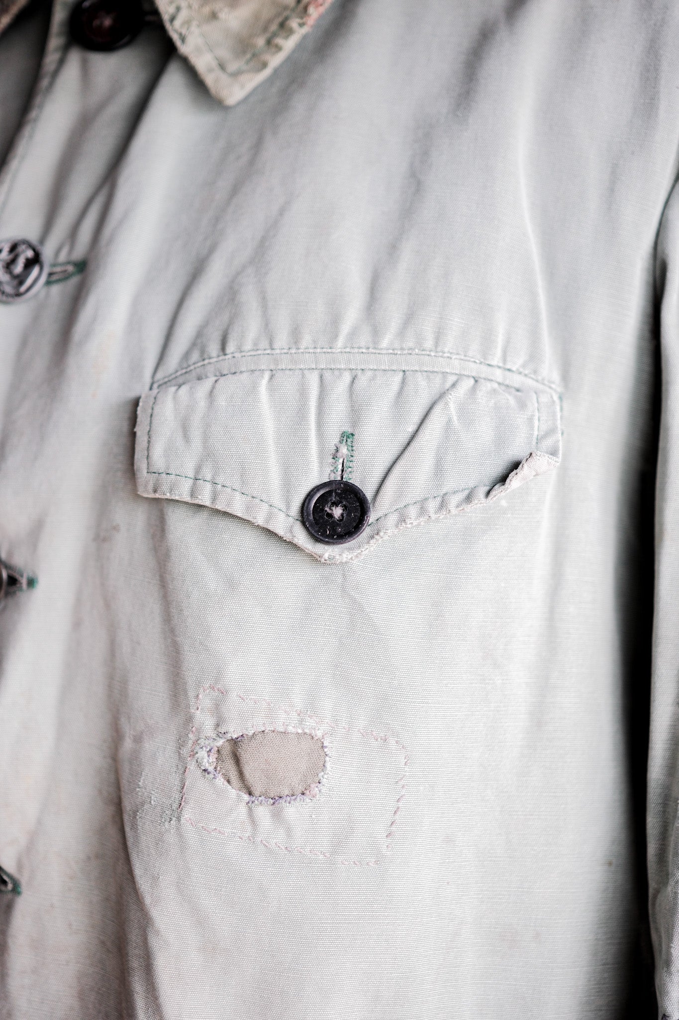 【~50's】French Vintage Green Cotton Canvas Hunting Jacket With Chin Strap "Patchwork"