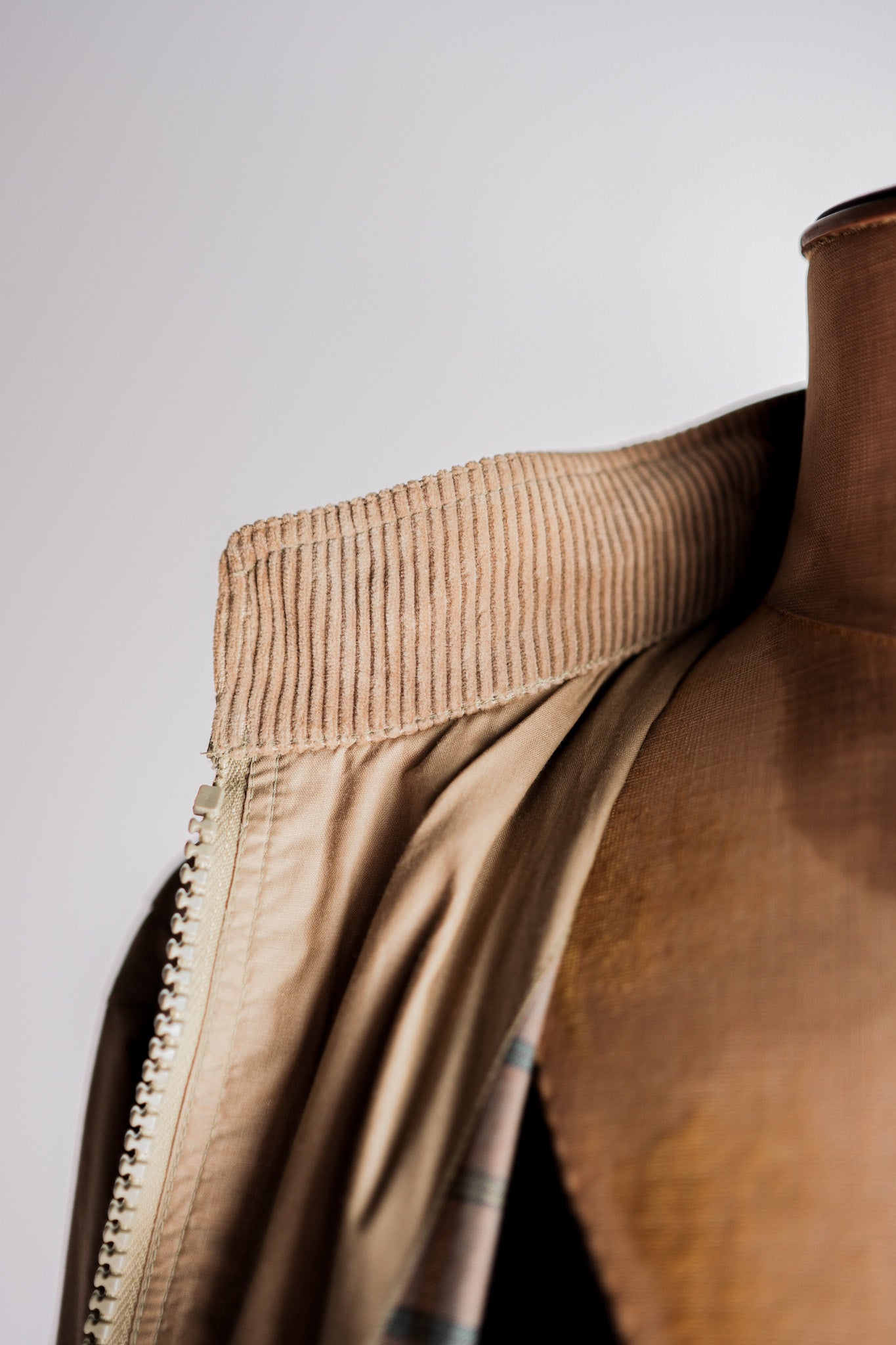 【~80's】French Vintage Hunting Jacket Size.46 "L'ESQUIMAU INTERNATIONAL"