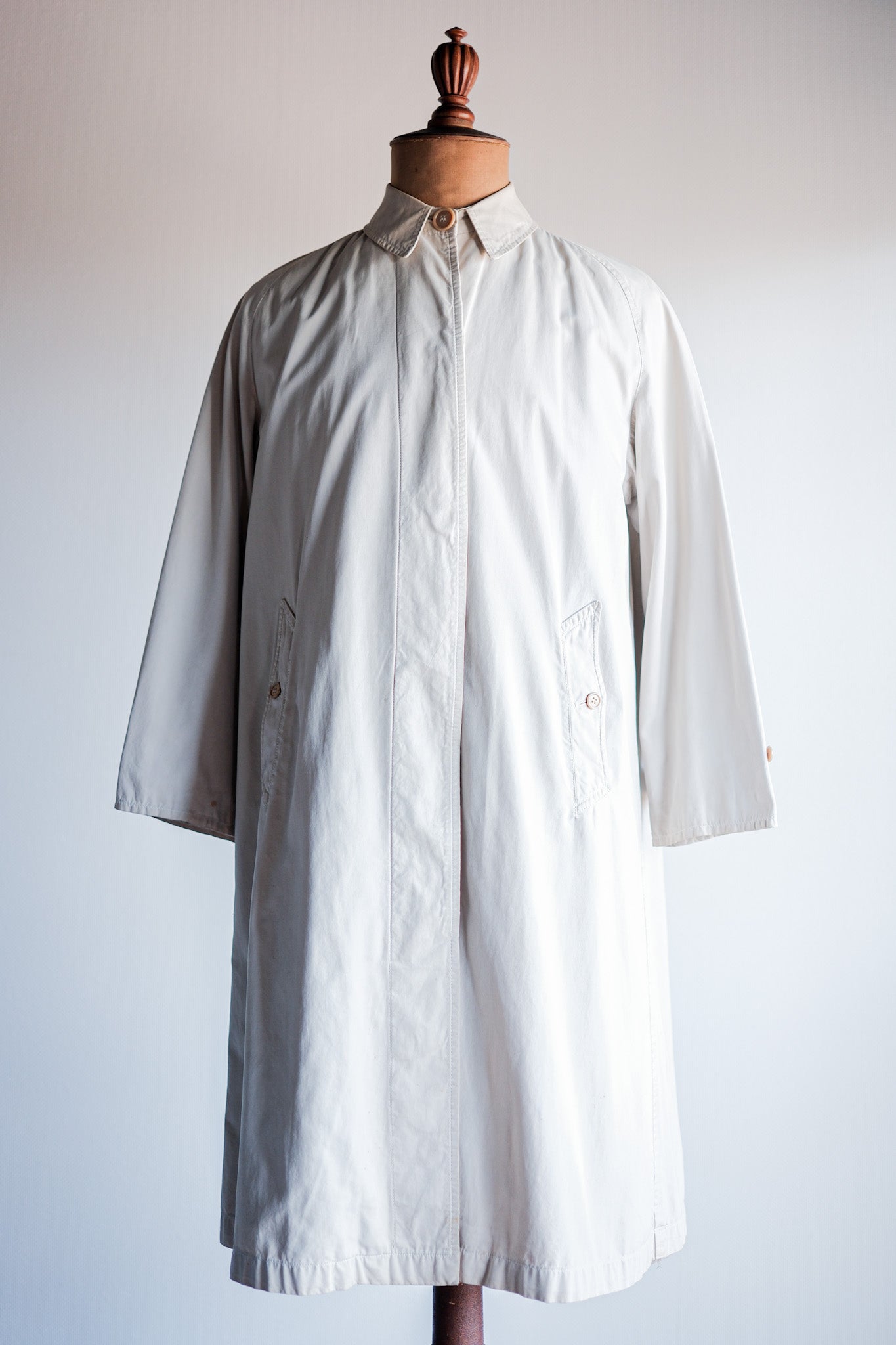 【~50's】Vintage Burberrys Single Raglan Balmacaan Coat C100 for Ladies "Made in France"