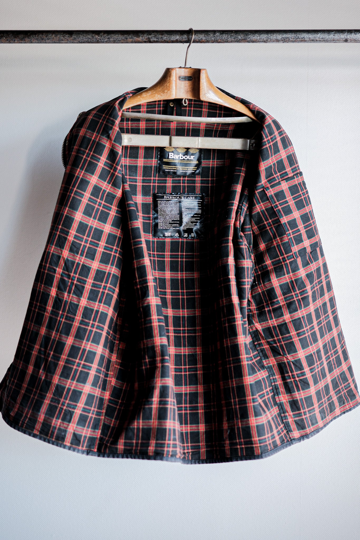 【~90's】Vintage Barbour "BEACON JACKET" 3 Crest "Unusual Lining"