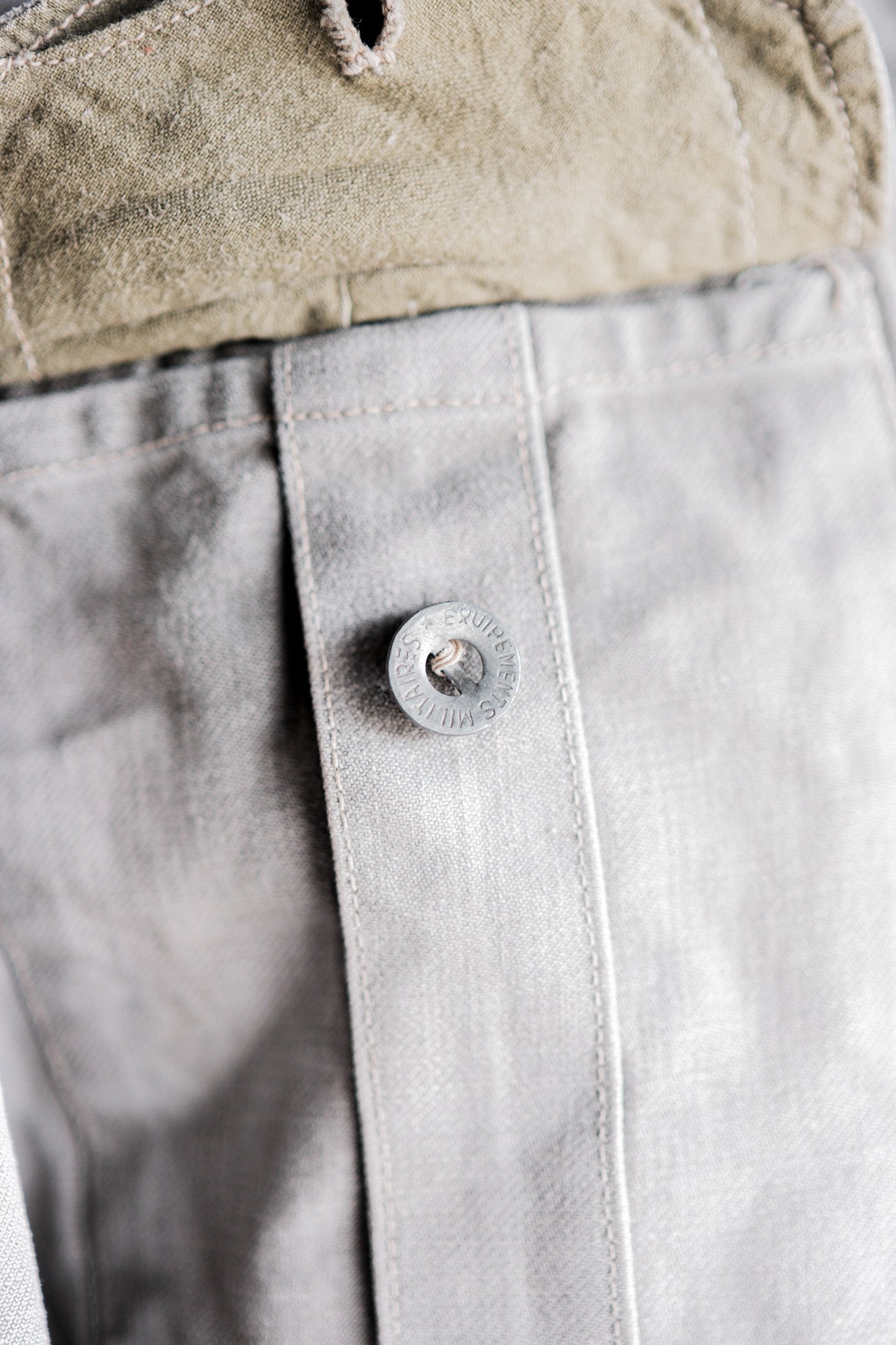 [~ 40) 프랑스 군대 M44 배틀 드레스 재킷 크기 .42 "수정"