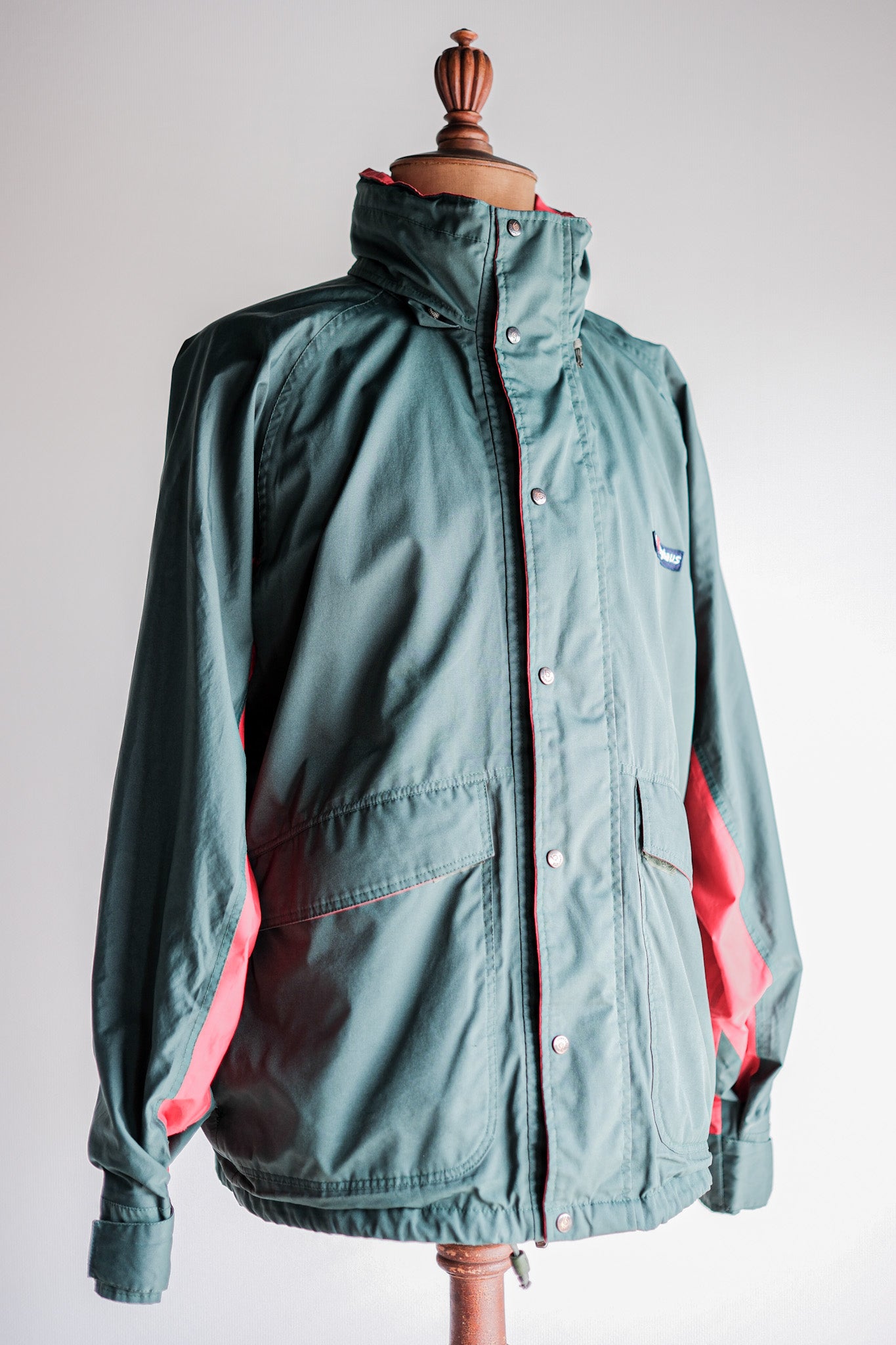 【~90's】Vintage Berghaus Nylon Hiking Jacket Size.Medium