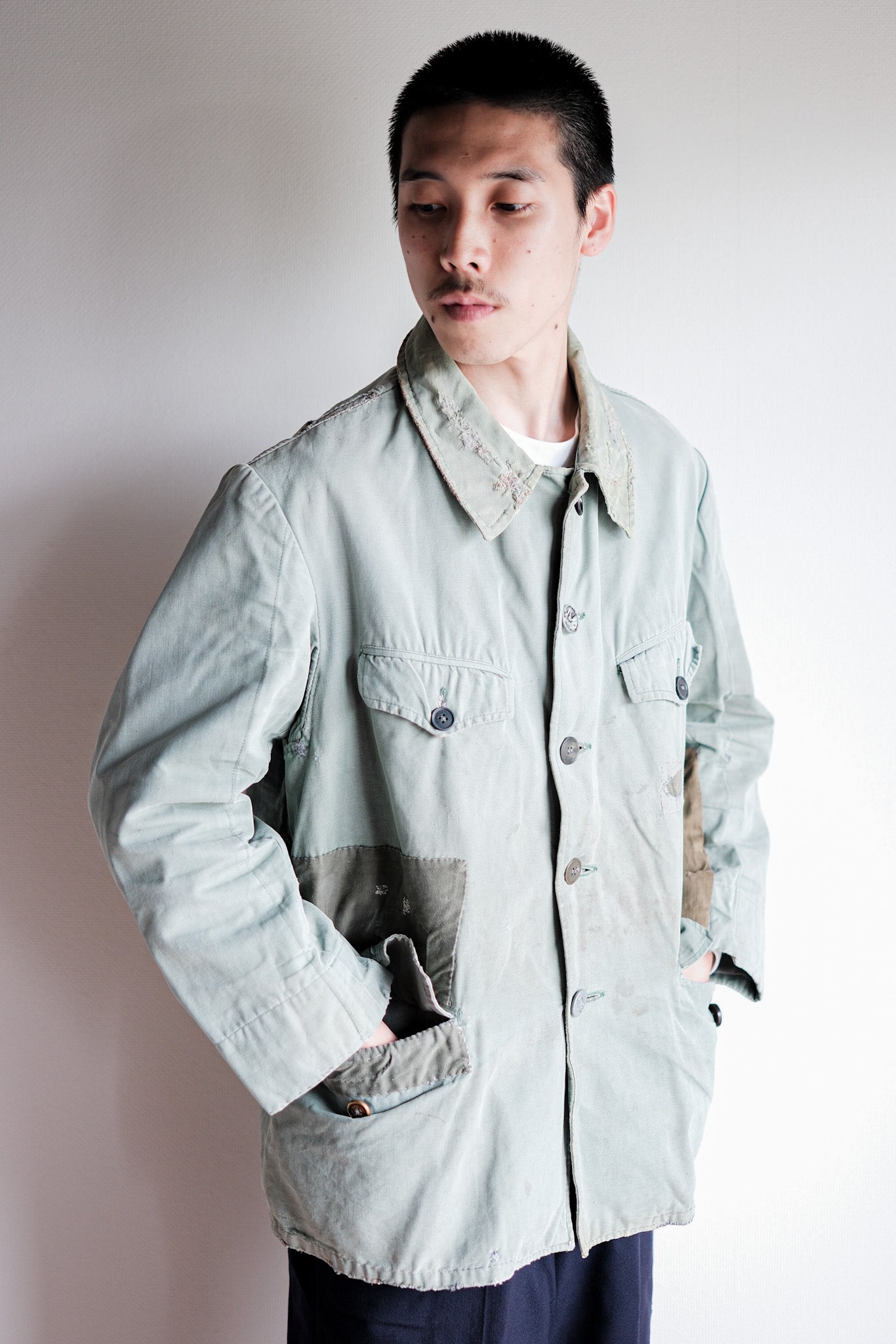【~50's】French Vintage Green Cotton Canvas Hunting Jacket With Chin Strap "Patchwork"