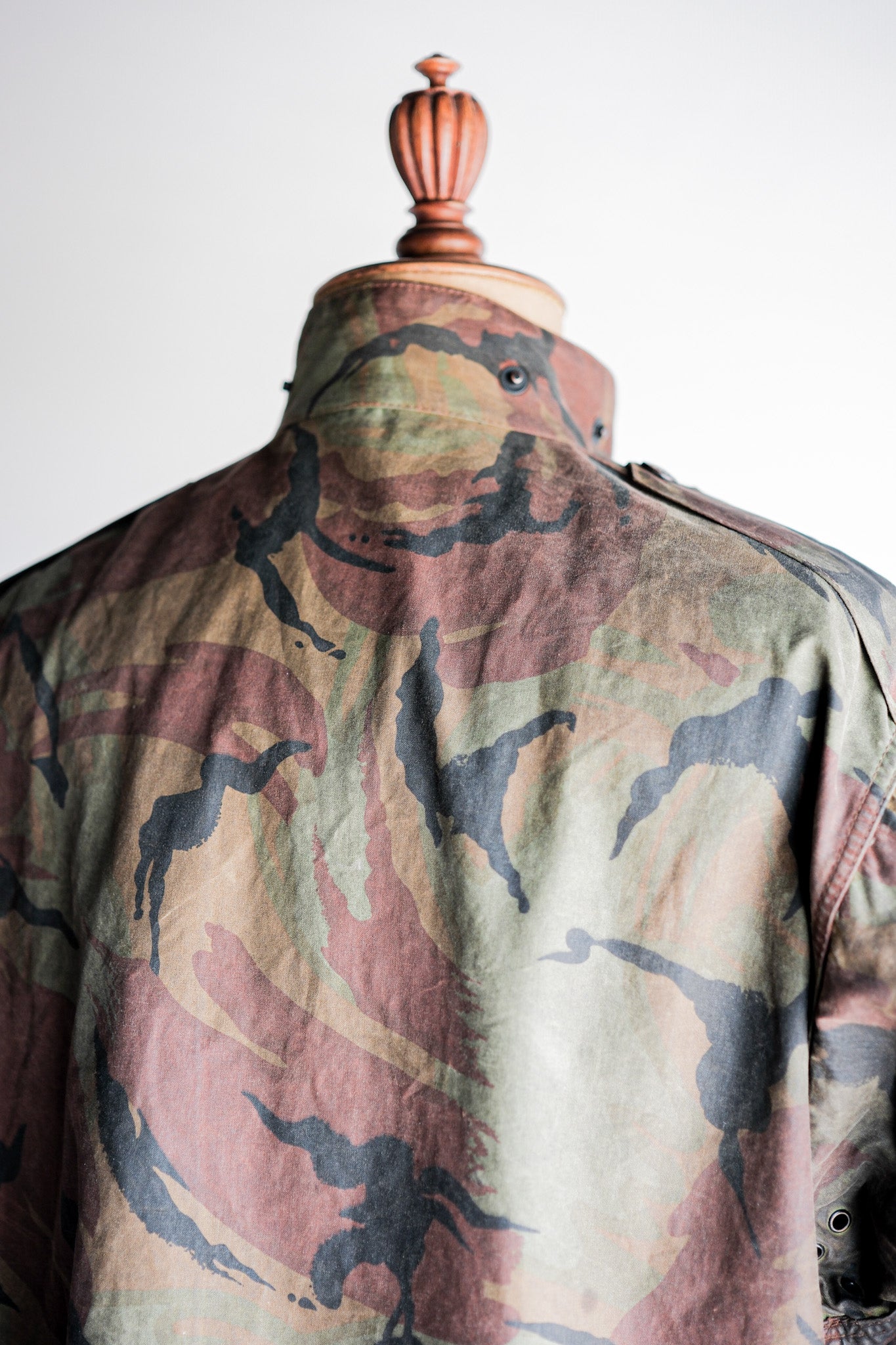 【~80's】Vintage Barbour DPM Camouflage Waxed Jacket “THE MILITARY" “2nd Model” 2 Crest Size.42