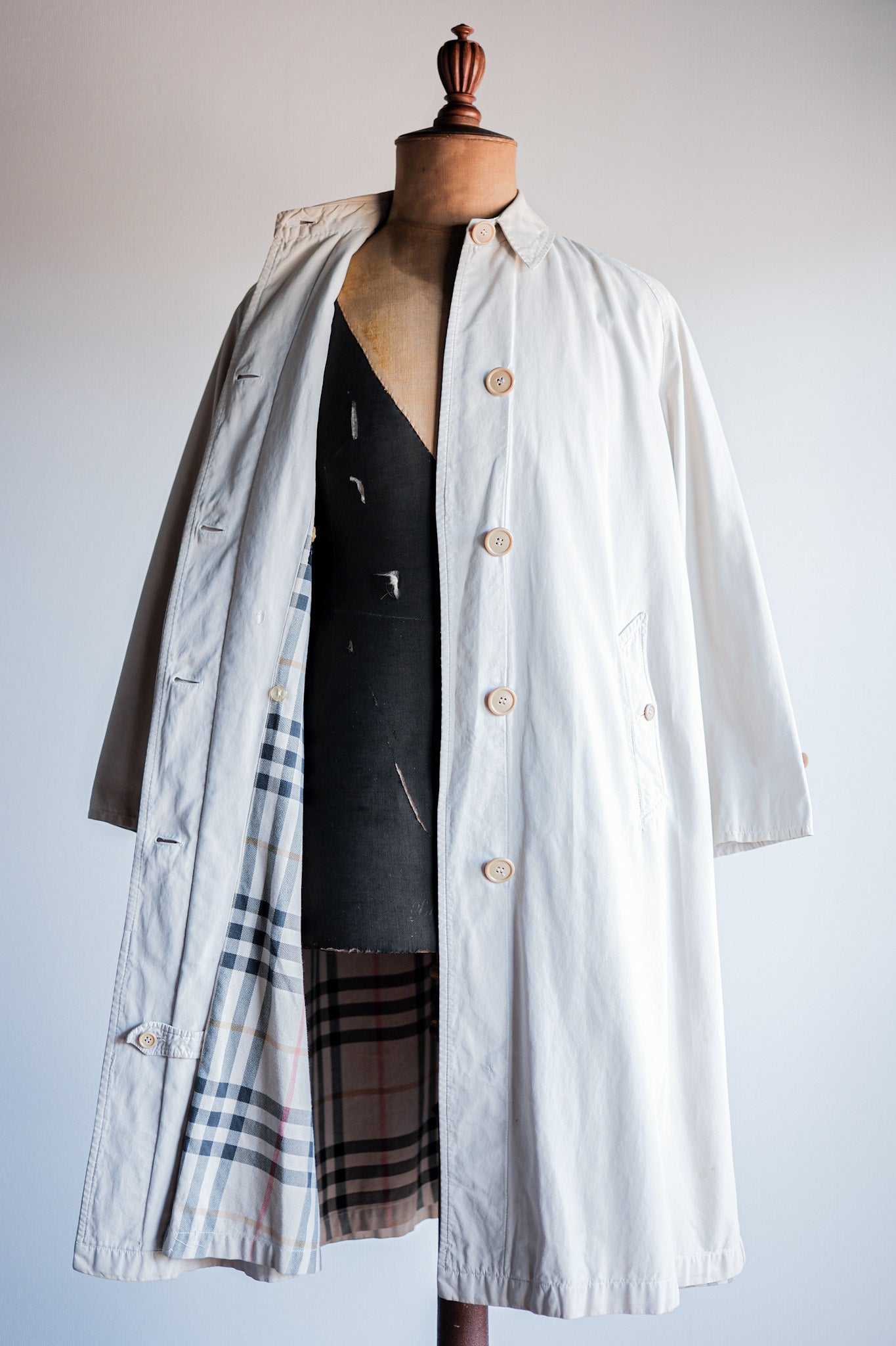 【~50's】Vintage Burberrys Single Raglan Balmacaan Coat C100 for Ladies "Made in France"