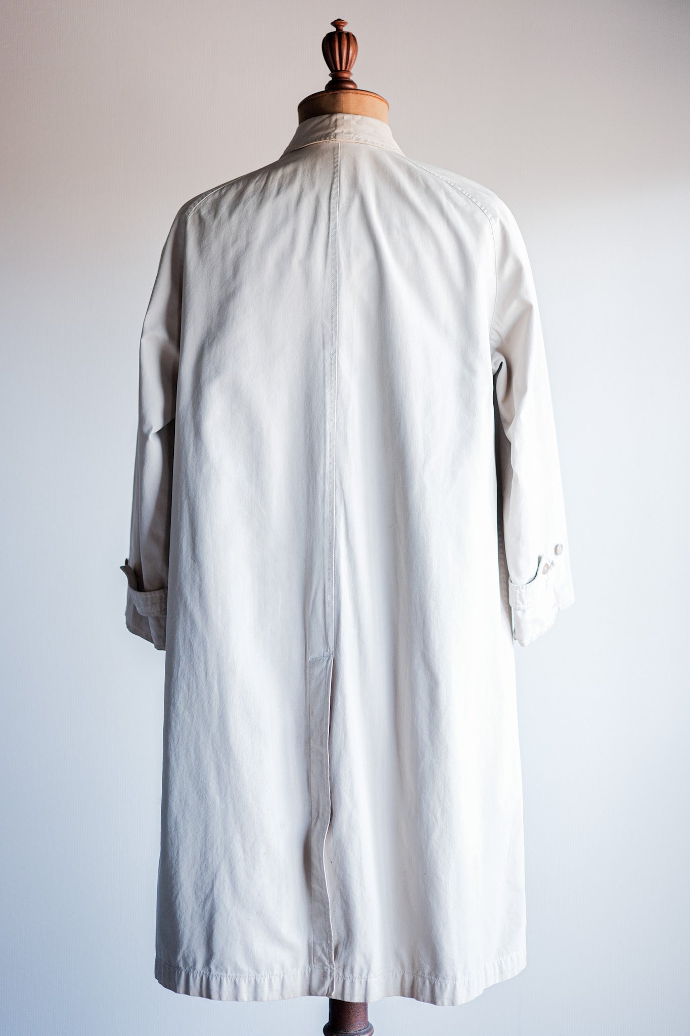 【~50's】Vintage Burberrys Single Raglan Balmacaan Coat C100 for Ladies "Made in France"