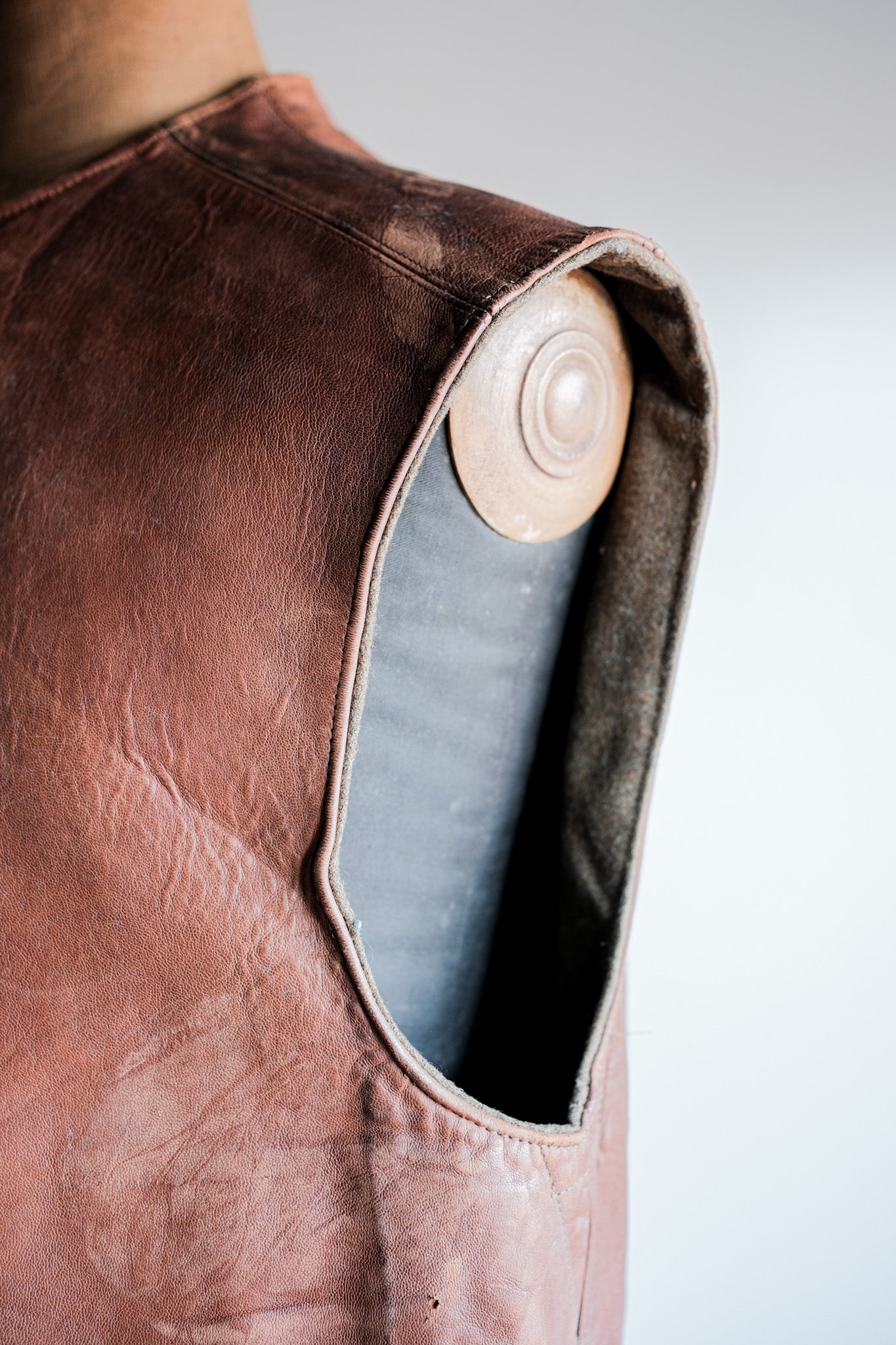 【~40's】British Army Jerkin Leather Vest "Modified"