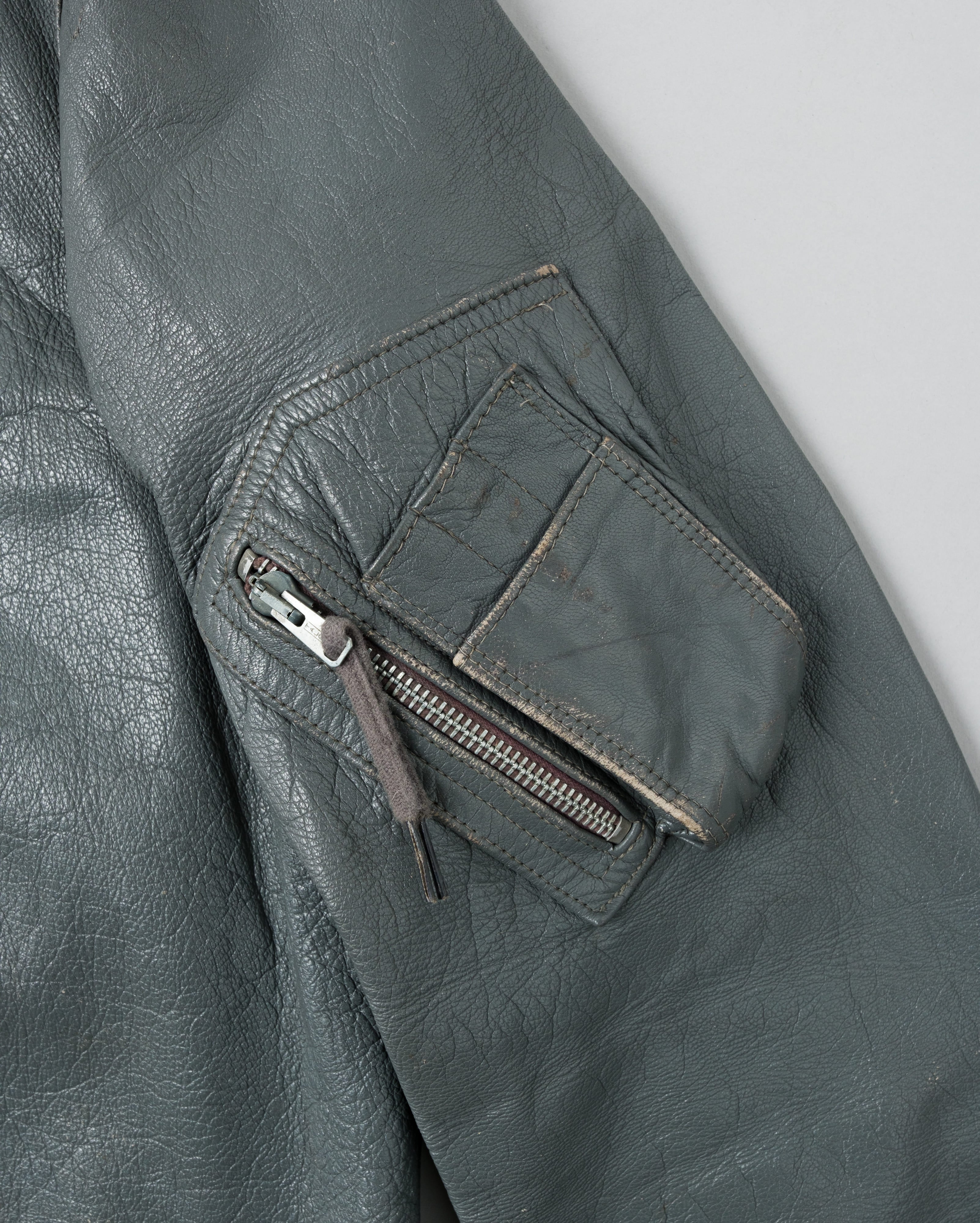 【~80’s】West German Air Force Pilot Leather Jacket Size.182/96