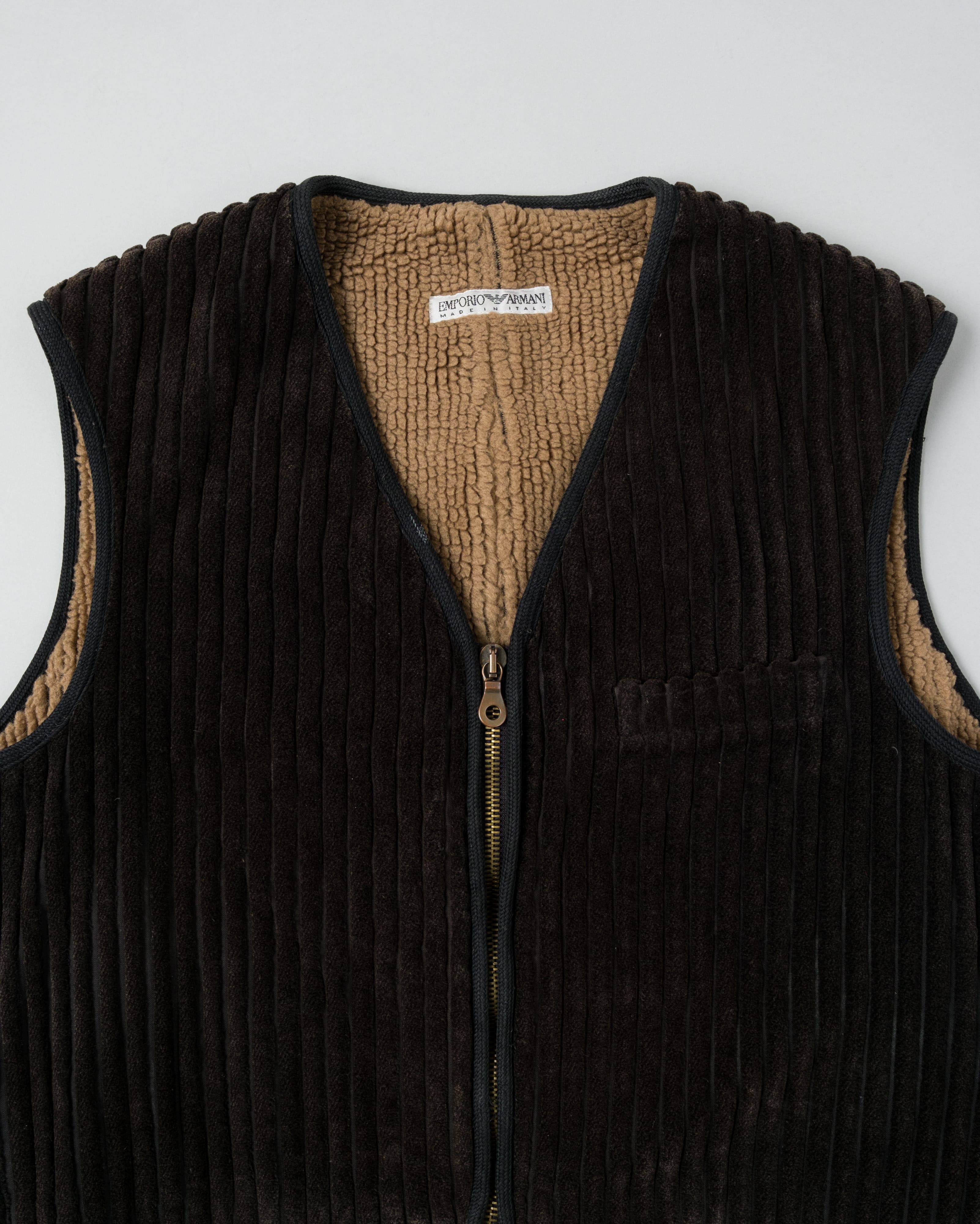【~90's】Old EMPORIO ARMANI Pile Lined Heavy Corduroy Zip Up Vest Size.52