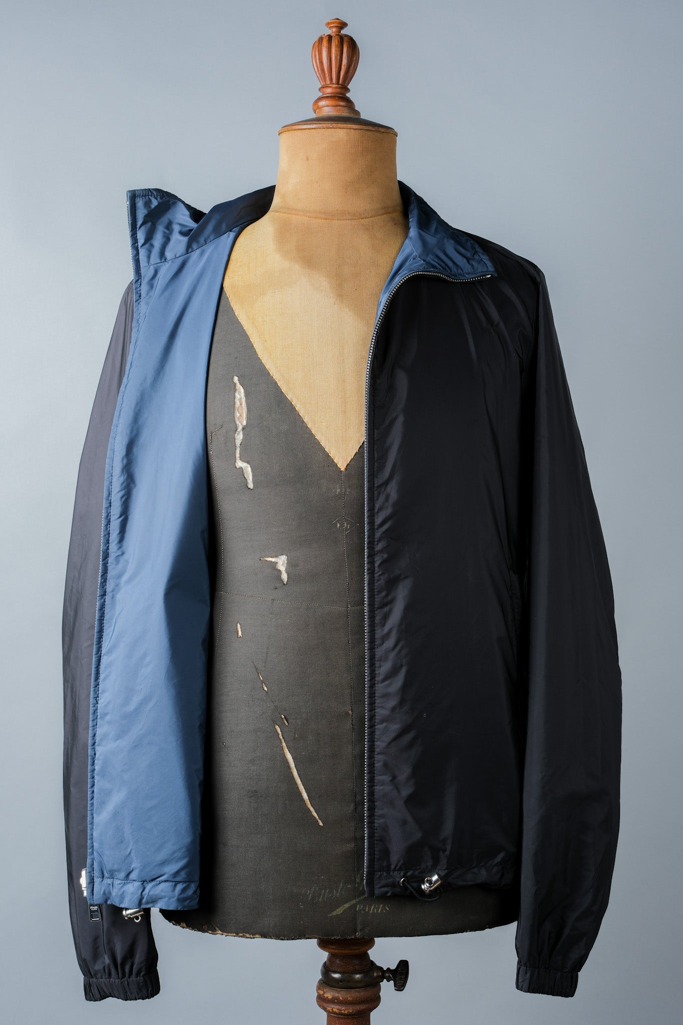 【~2010's】Old PRADA LINEA ROSSA Nylon Reversible Zip Up Jacket Size.48 "PRADA SPORT"