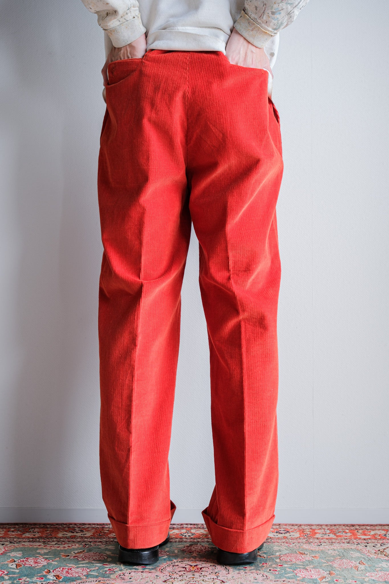 【~90's】Italian Vintage 2 Tuck Turn Up Corduroy Trousers Size.50