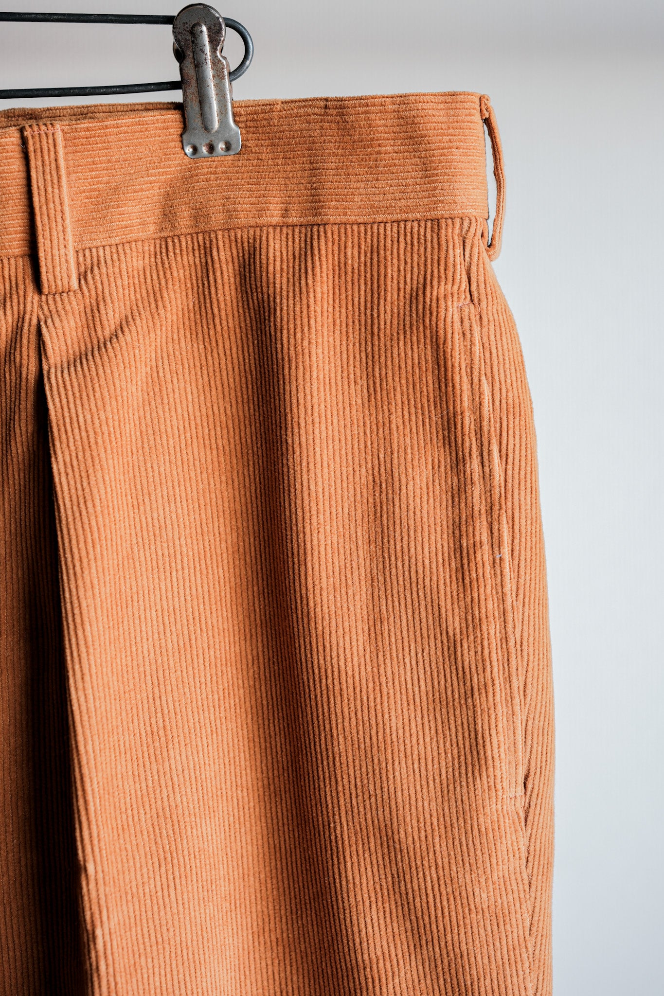 【~00's】Old ARNYS PARIS In Tuck Turn Up Corduroy Trousers Size.46
