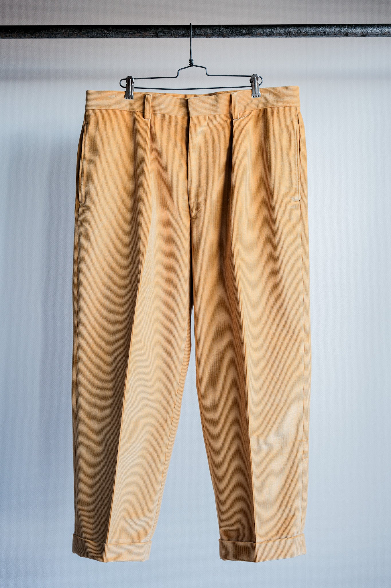【~00's】Old ARNYS PARIS In Tuck Turn Up Corduroy Trousers Size.44