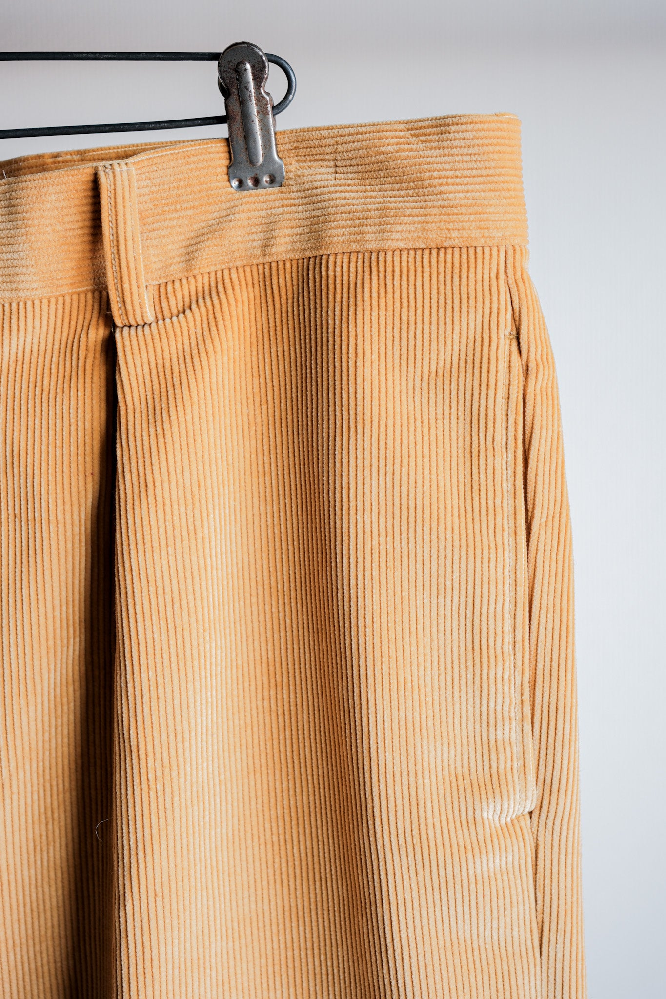 【~00's】Old ARNYS PARIS In Tuck Turn Up Corduroy Trousers Size.44