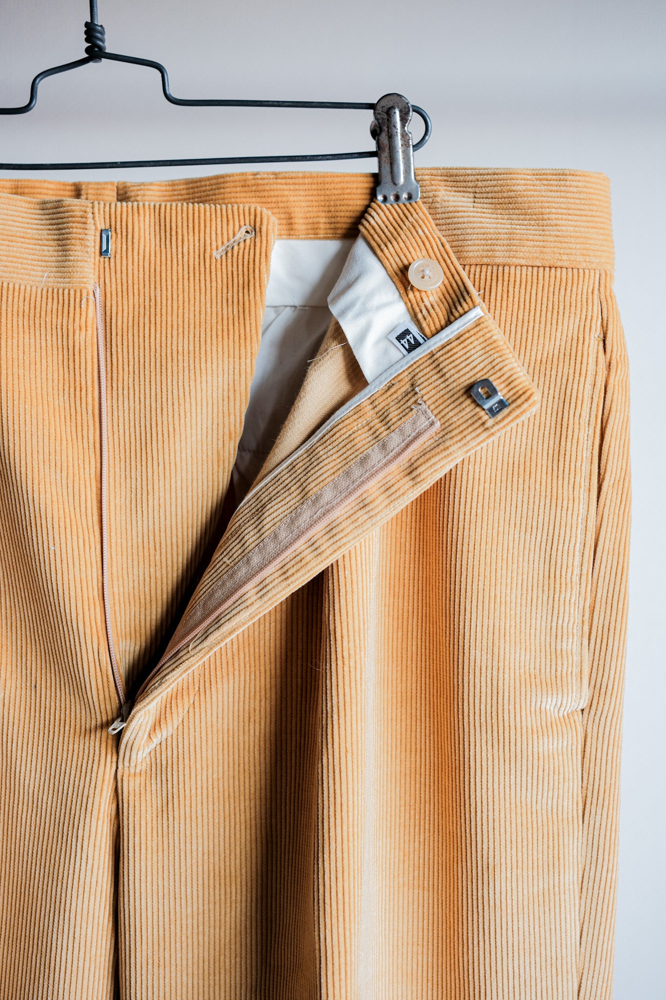 【~00's】Old ARNYS PARIS In Tuck Turn Up Corduroy Trousers Size.44