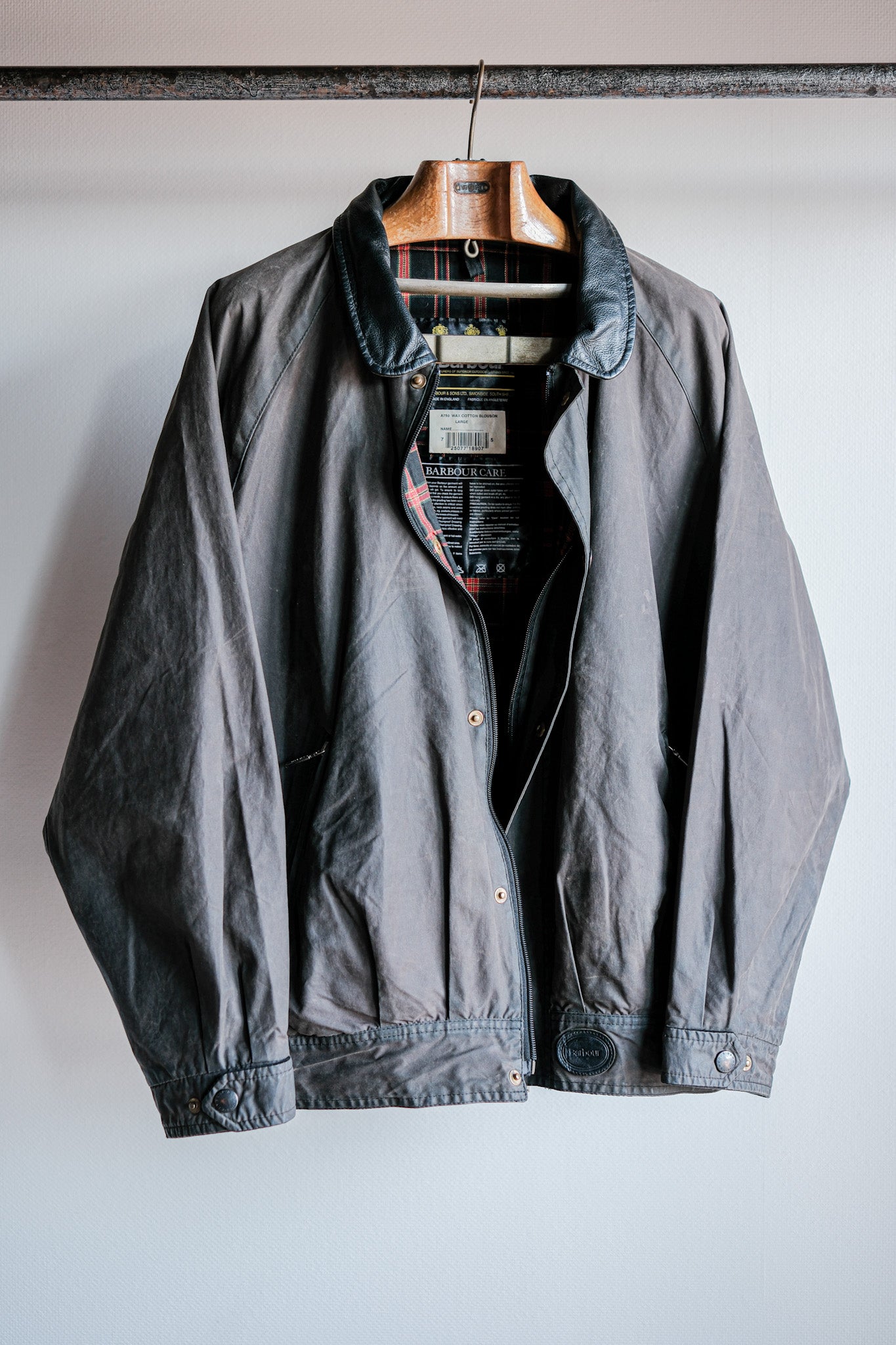 【~90's】Vintage Barbour "WAX COTTON BLOUSON" 3 Crest Size.LARGE