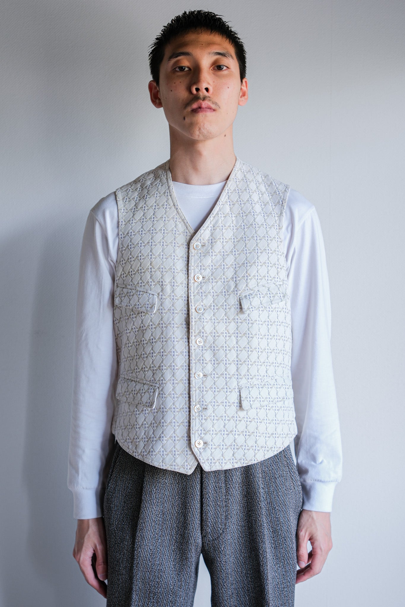 【~30's】French Vintage White Cotton Work Gilet "Unusual Fabric"