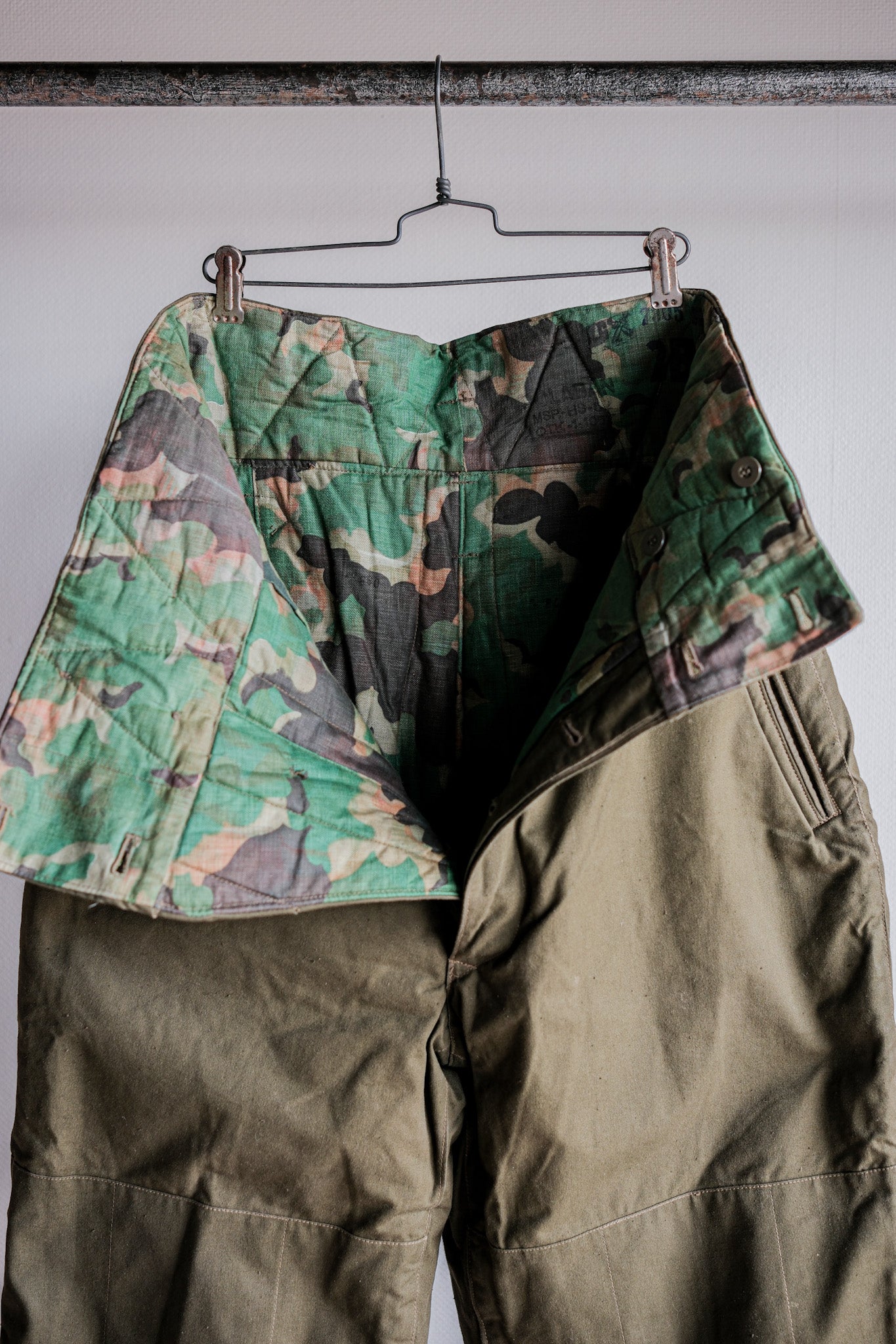 【~50's】Czechoslovakian Air Force Dubaky Camouflage Reversible Trousers Size.2B "Dead Stock"