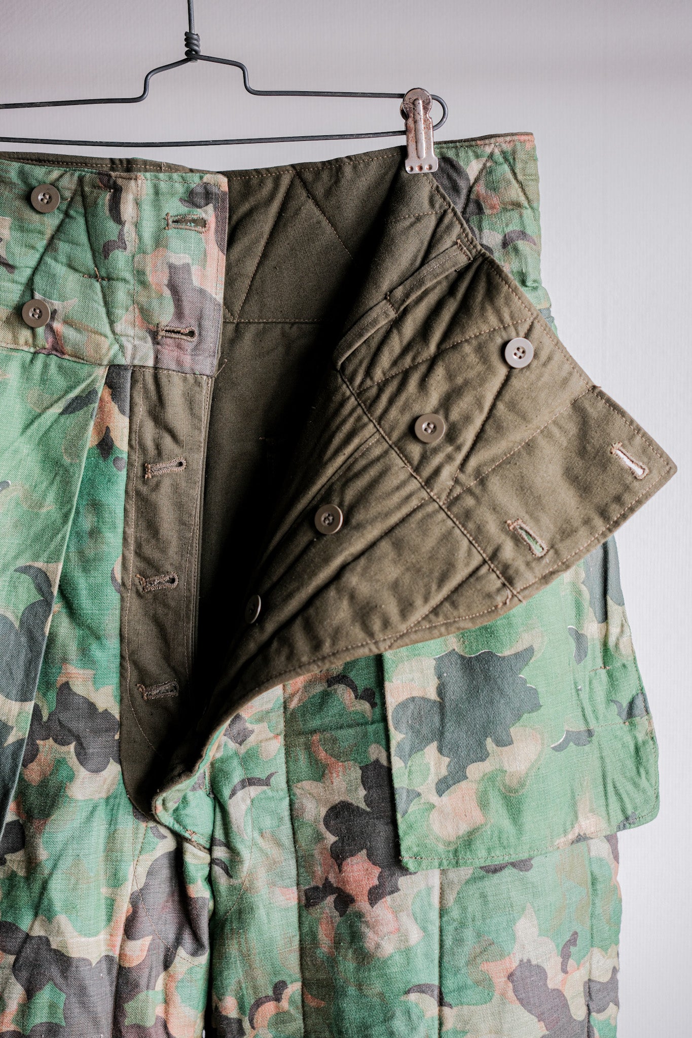 【~50's】Czechoslovakian Air Force Dubaky Camouflage Reversible Trousers Size.2B "Dead Stock"