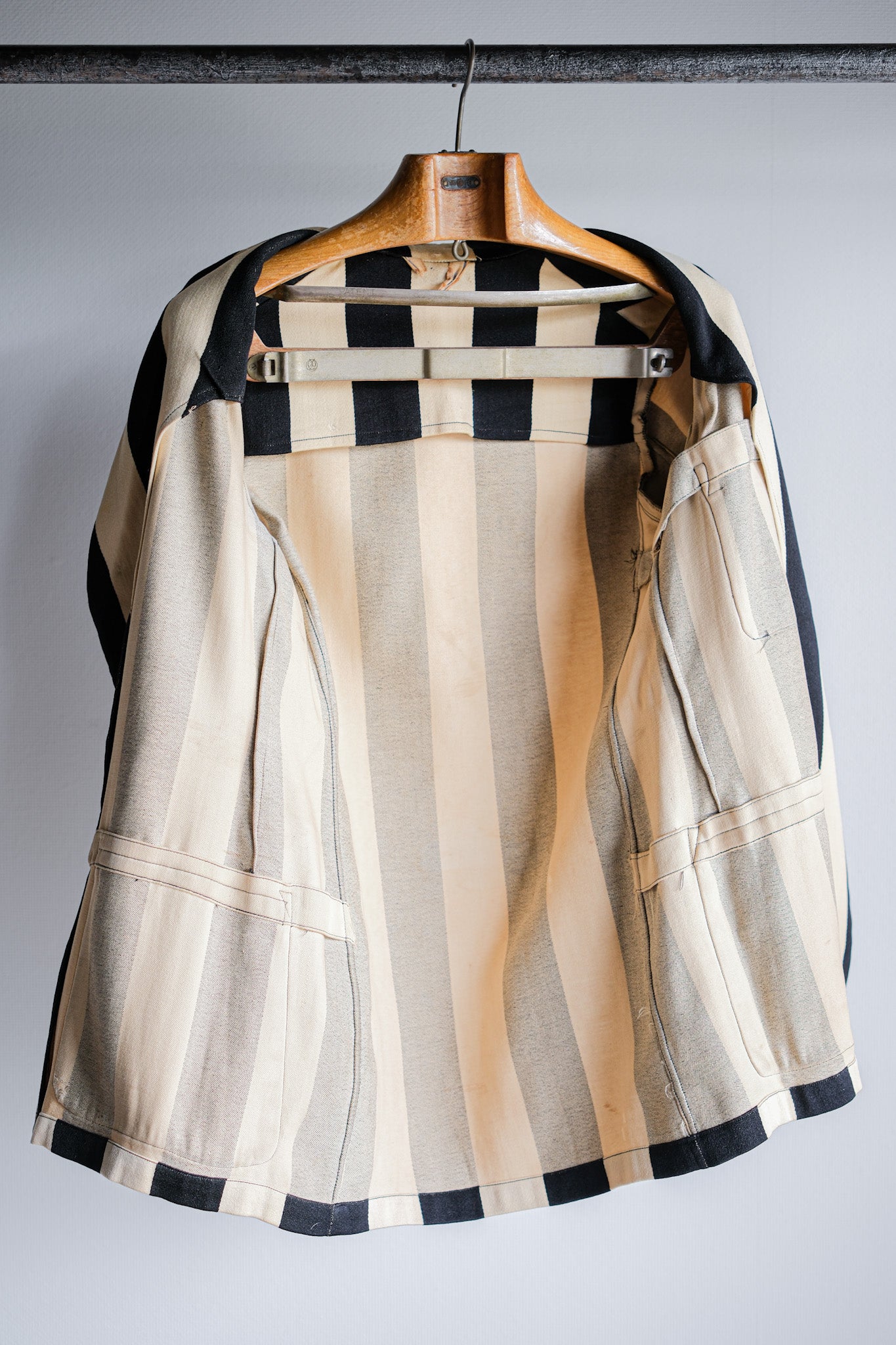 【~20's】British Vintage 2 Tone Striped College Jacket