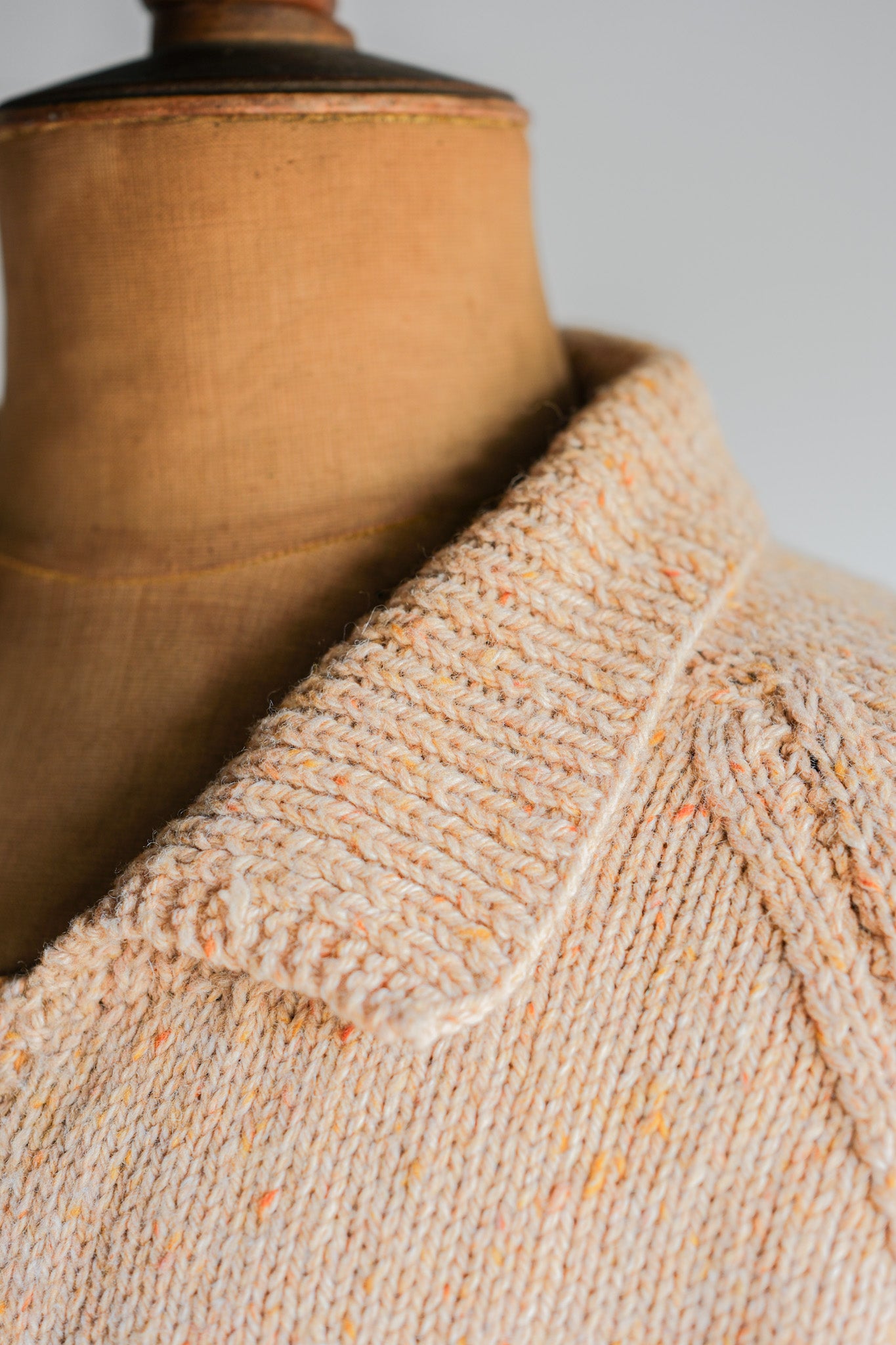 【~60's】British Vintage Raglan Sleeve Zip Up Wool Cardigan "Handmade"