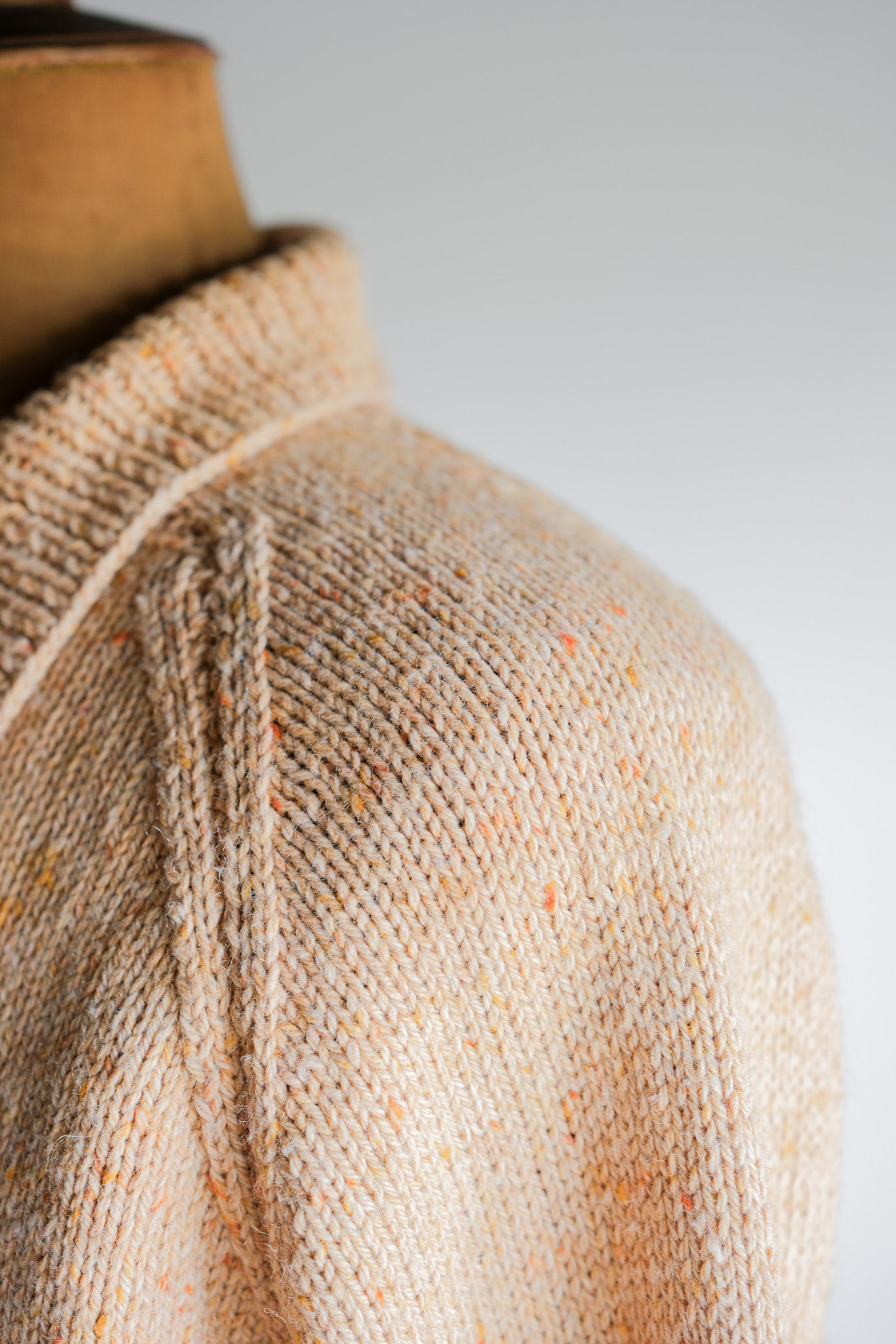 【~60's】British Vintage Raglan Sleeve Zip Up Wool Cardigan "Handmade"