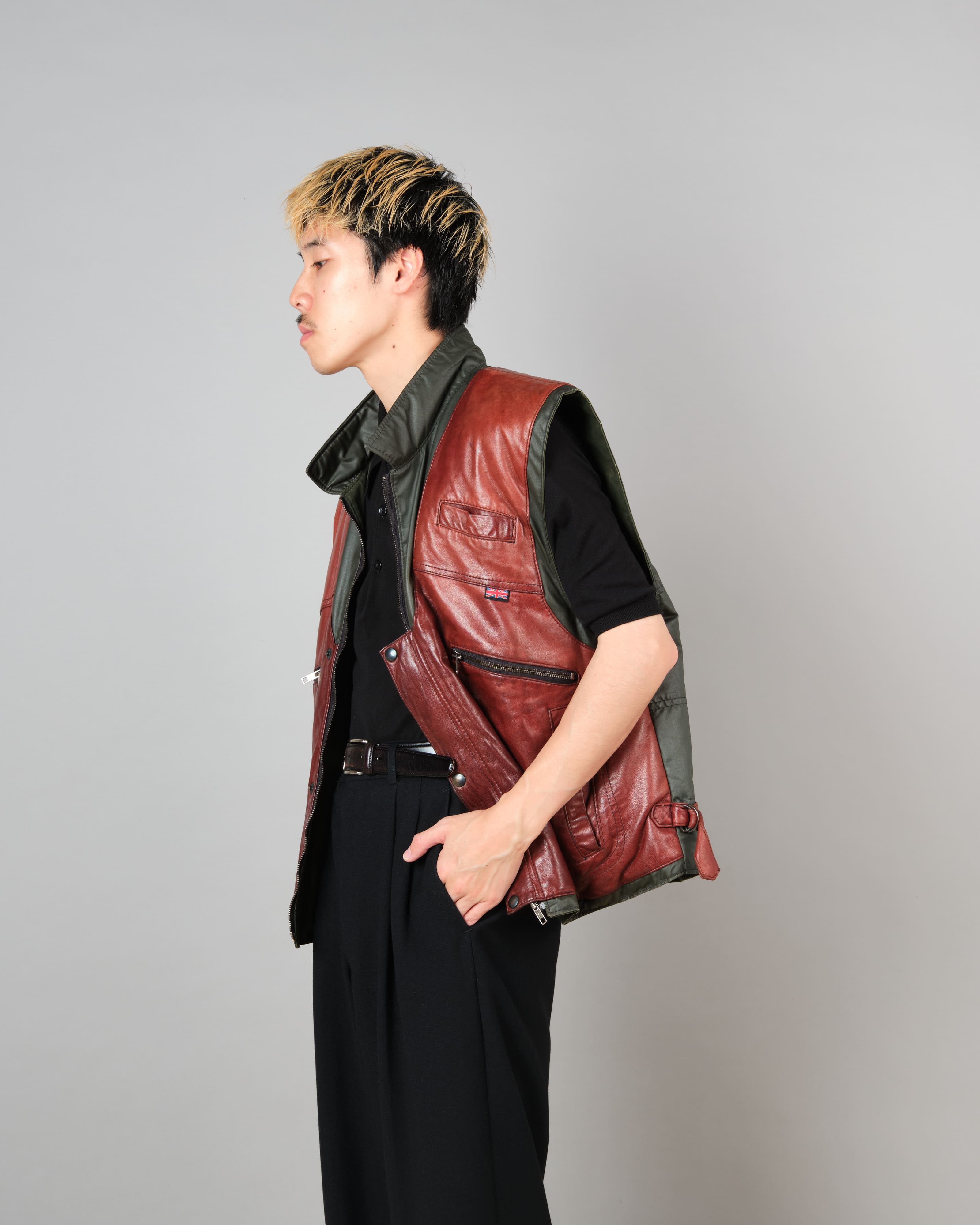 【~70's】British Vintage Switching Leather Nylon Zip Up Vest Size.40