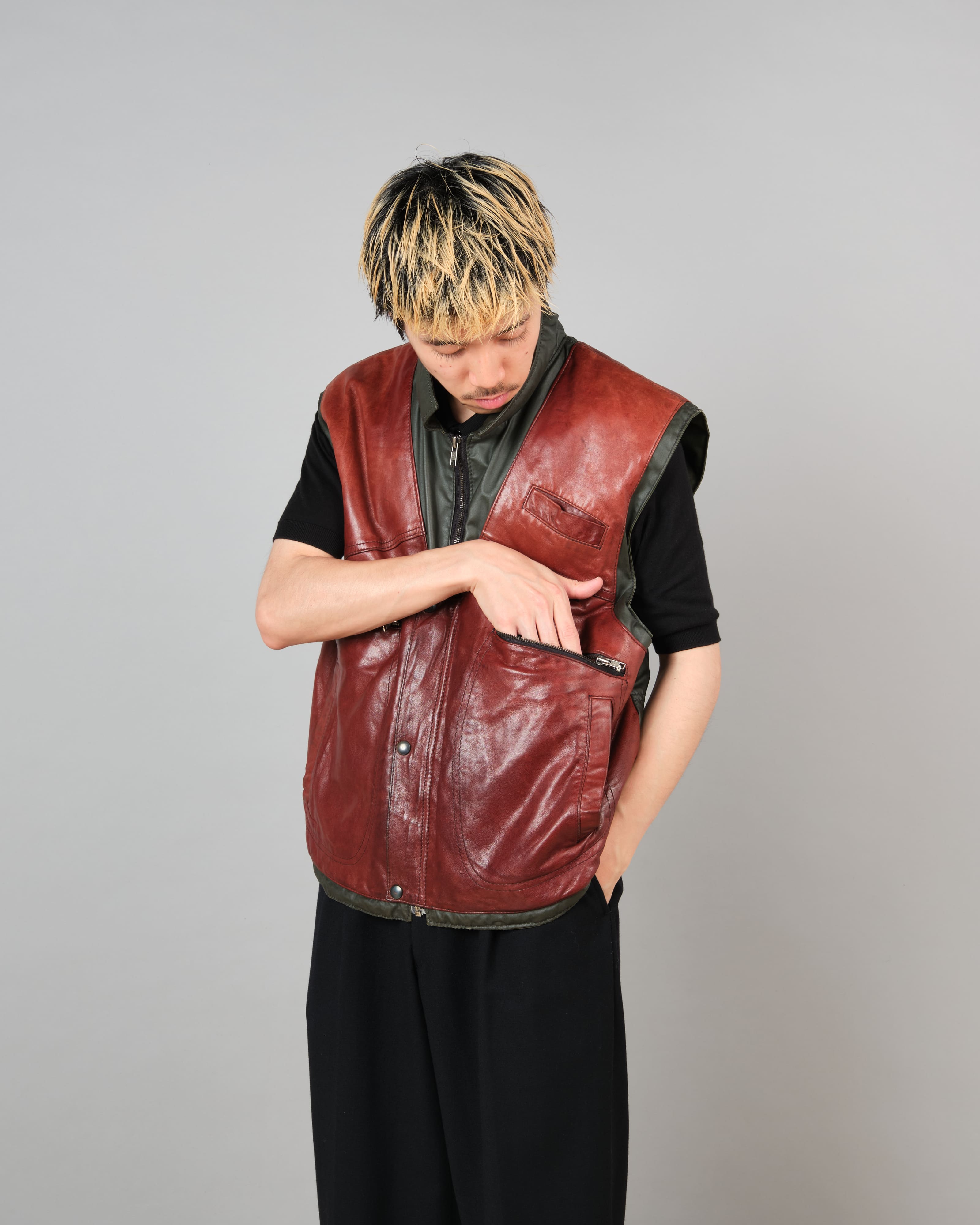 【~70's】British Vintage Switching Leather Nylon Zip Up Vest Size.40