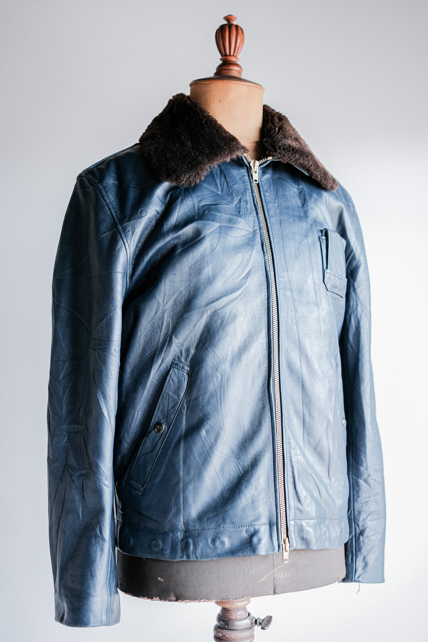 【~70's】French Air Force Pilot Leather Jacket With Chin Strap Size.96L "Full Set"