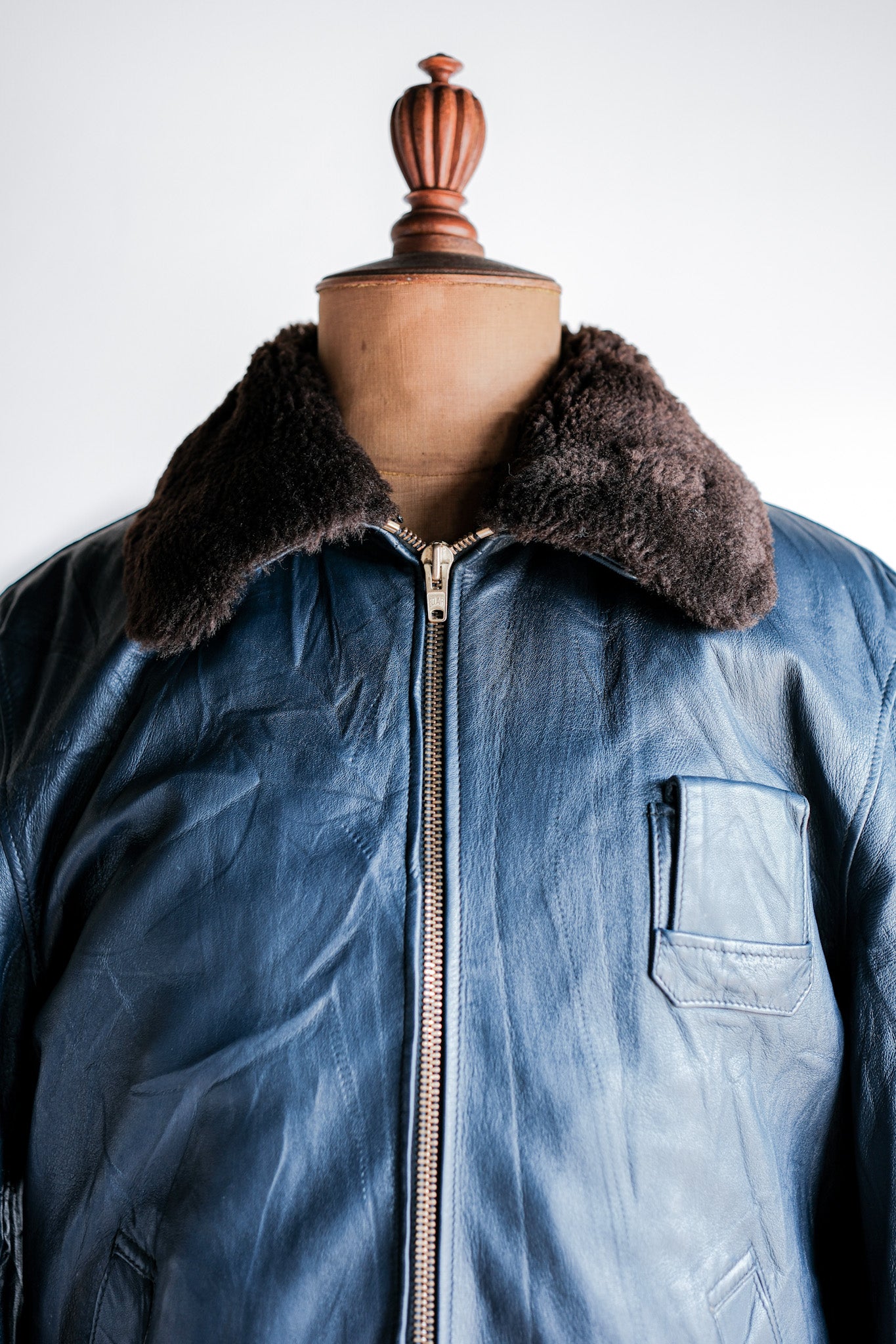 【~70's】French Air Force Pilot Leather Jacket With Chin Strap Size.96L "Full Set"