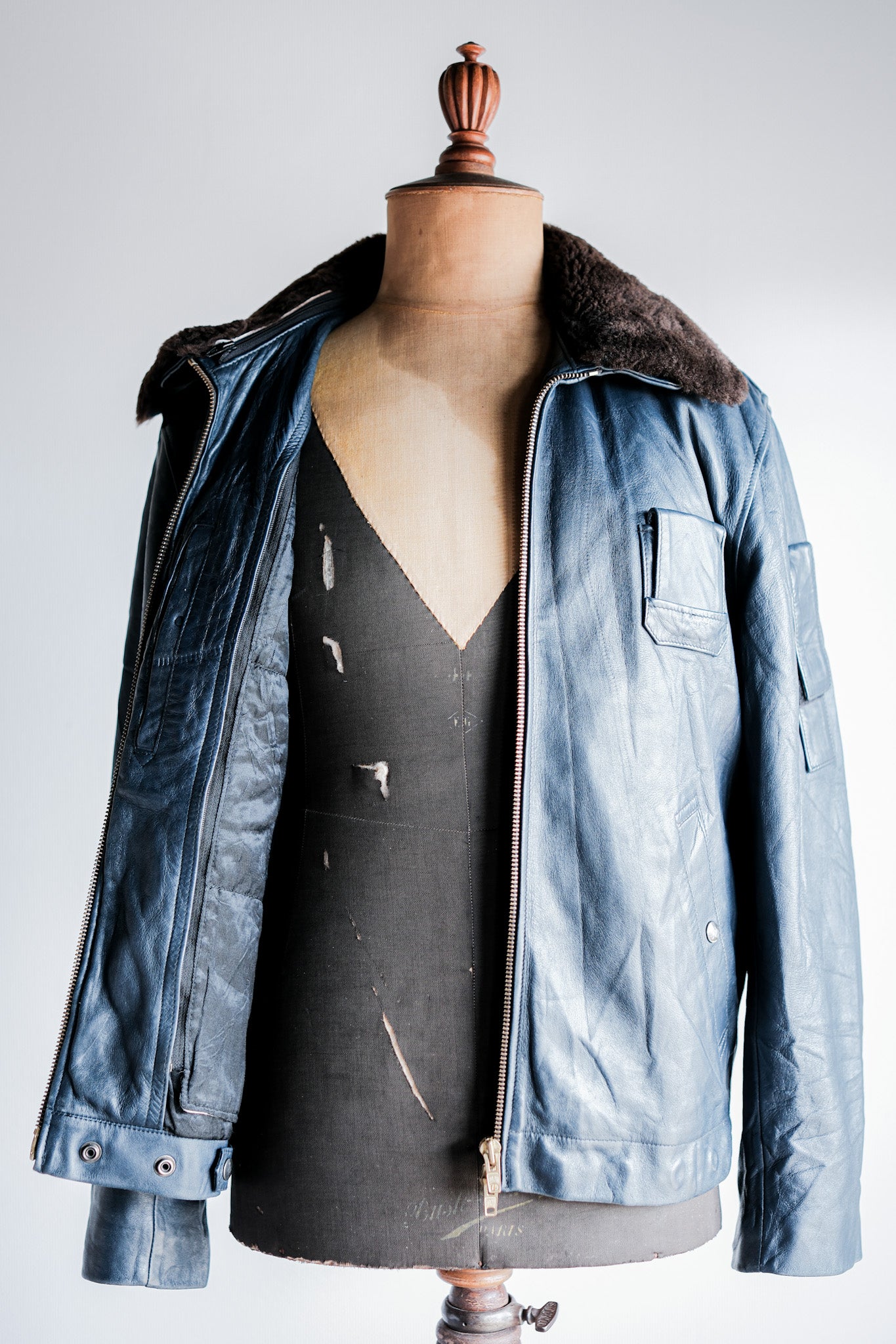 【~70's】French Air Force Pilot Leather Jacket With Chin Strap Size.96L "Full Set"