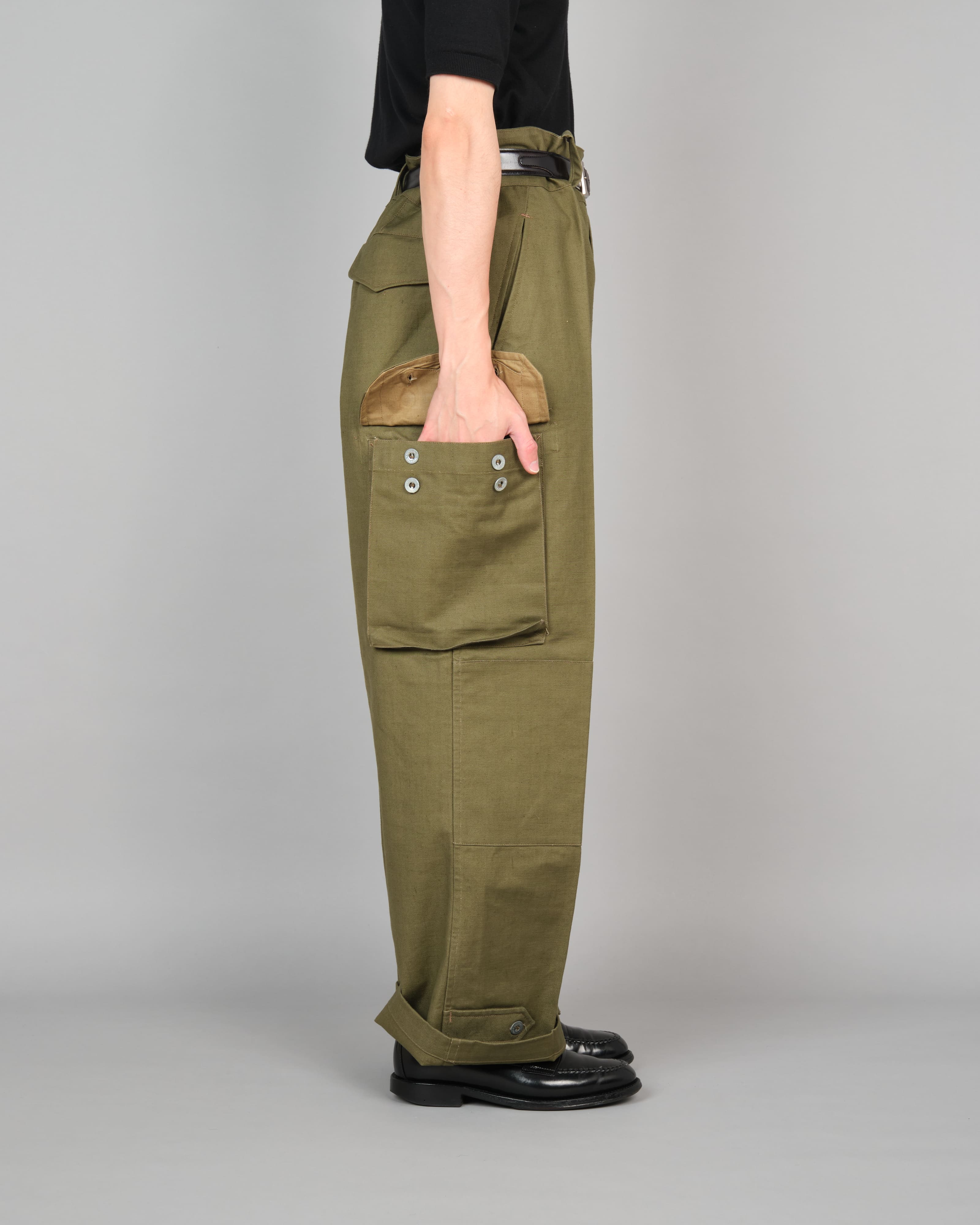 【~40's】French Army M47 Field Trousers With 3 Top Buttons Size.100XC "1st Type" "Dead Stock"