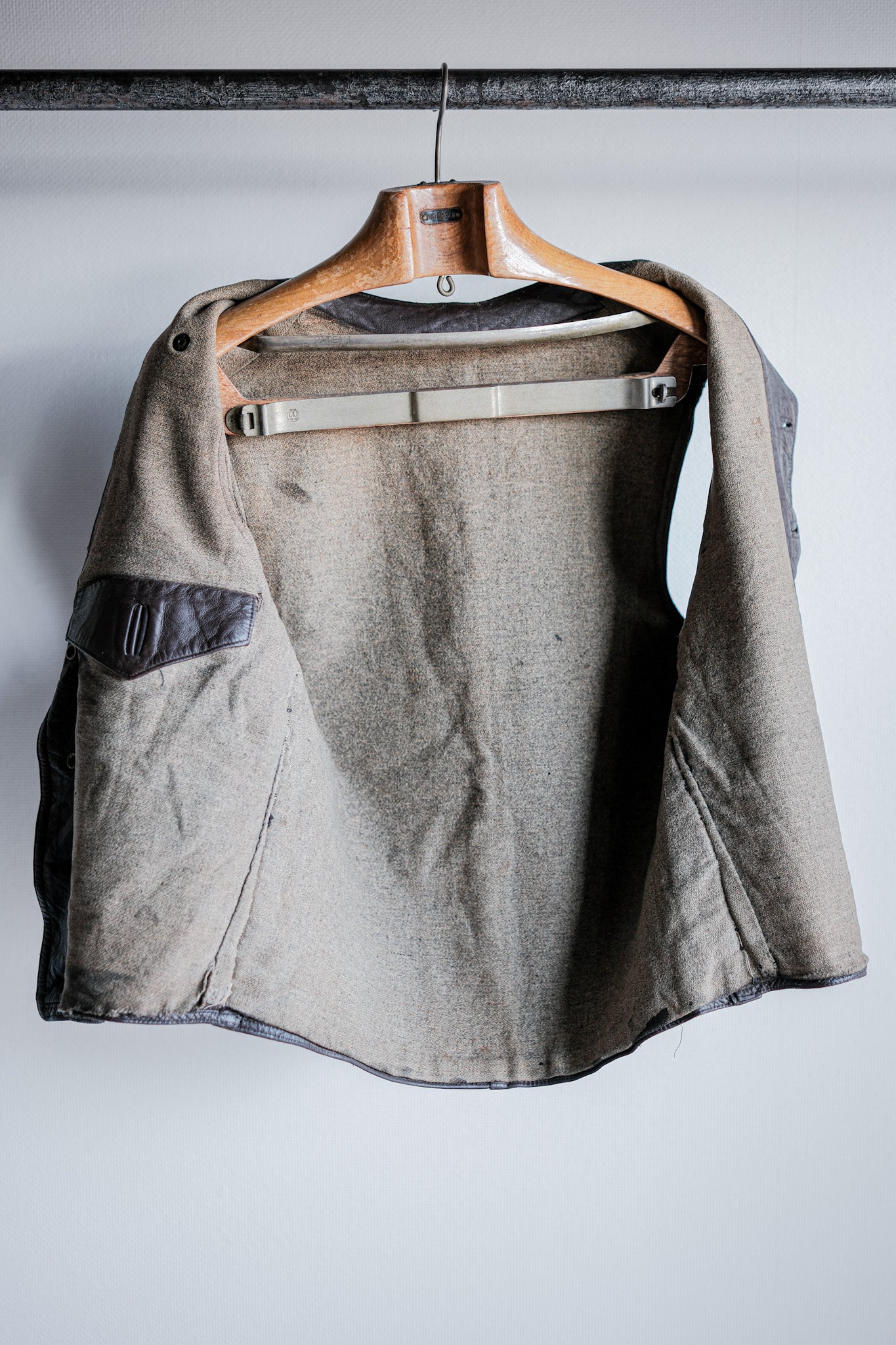 【~40's】French Army Cavalier Leather Vest "Modified"