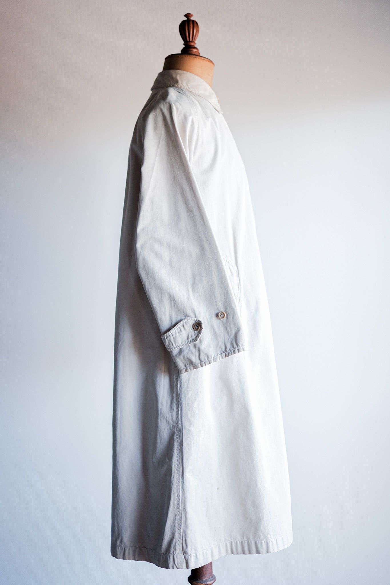 【~50's】Vintage Burberrys Single Raglan Balmacaan Coat C100 for Ladies "Made in France"