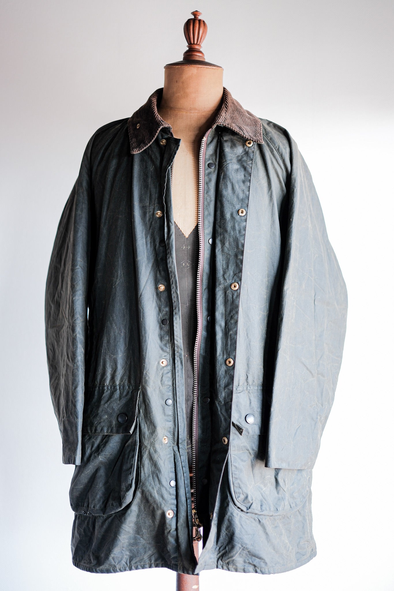 【~90’s】Vintage Barbour "GAMEFAIR" 3 Crest Size.42