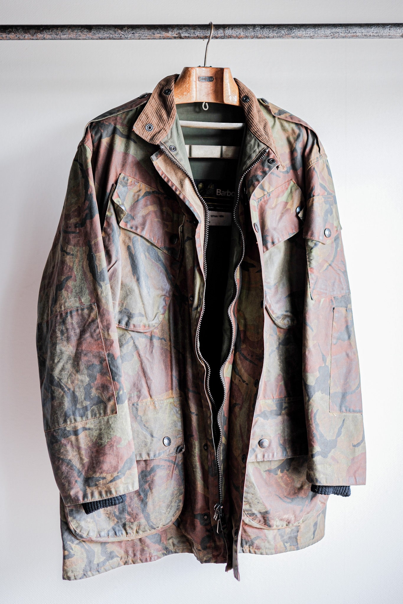 【~80's】Vintage Barbour DPM Camouflage Waxed Jacket “THE MILITARY" “2nd Model” 2 Crest Size.42