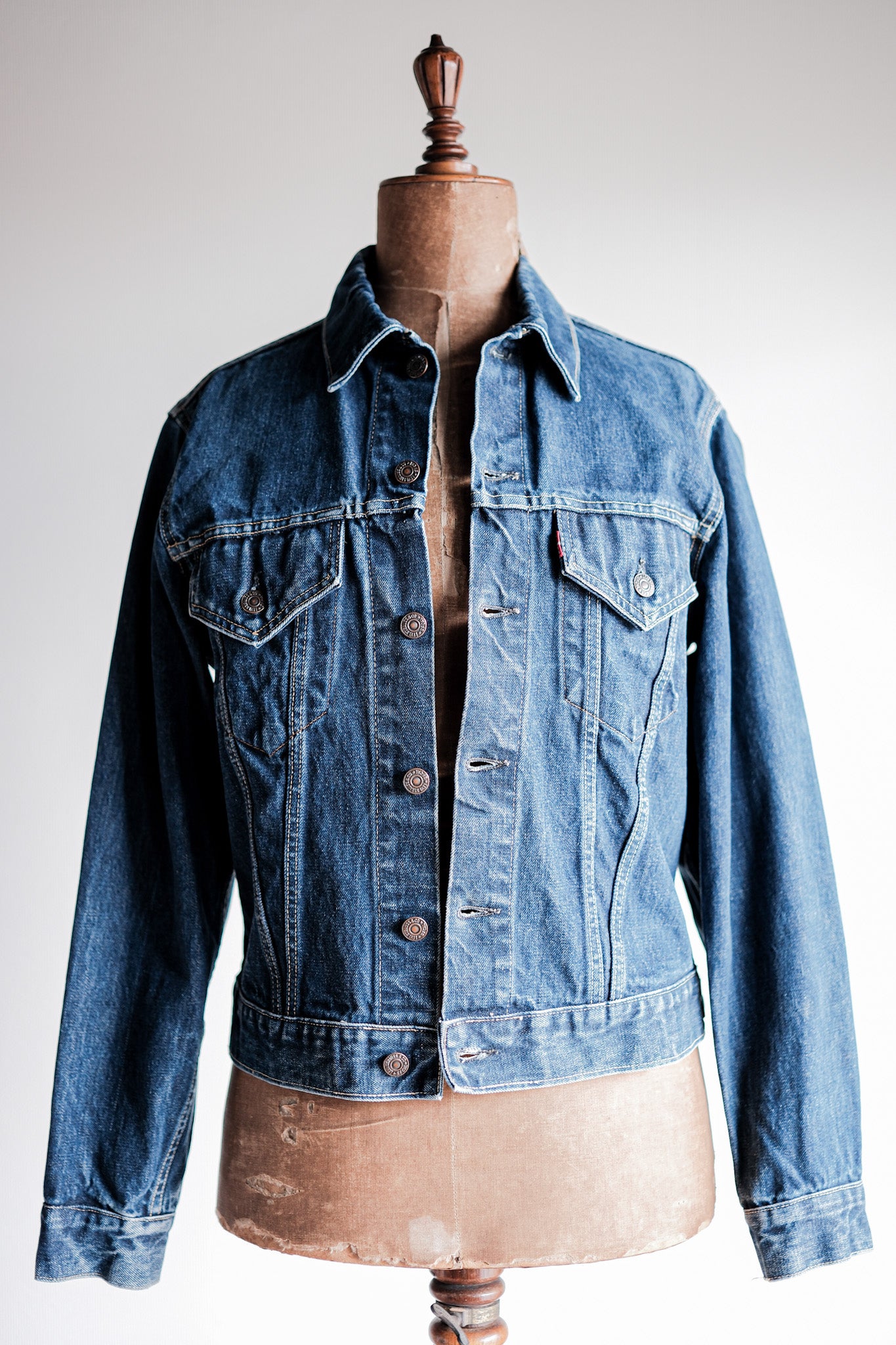 【~60's】Vintage Levi's 557 Denim Jacket Size.40 "Big E"
