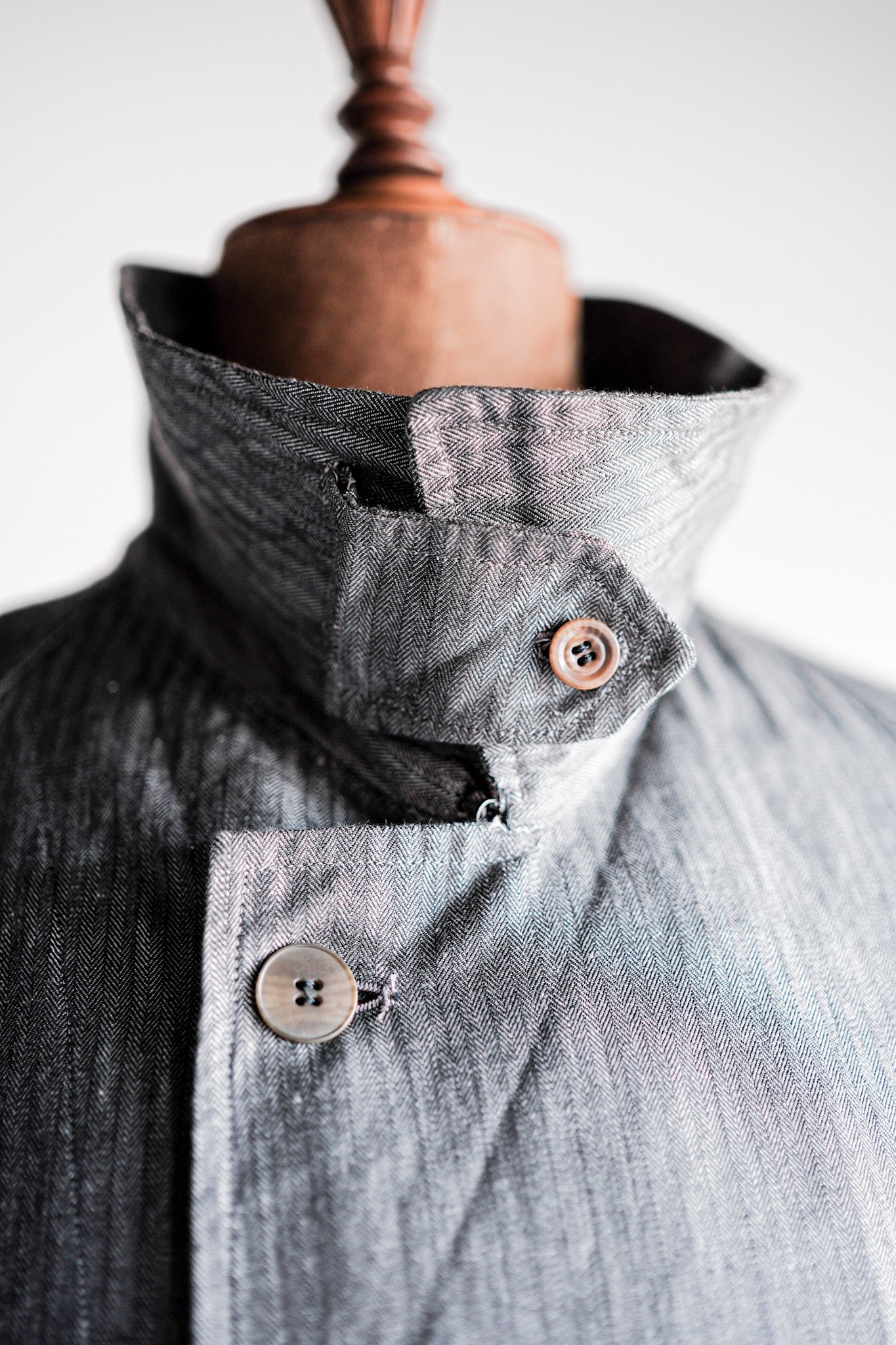 【~40's】French Vintage Salt & Pepper Cotton HBT Work Coat With Chin Strap "Dead Stock"