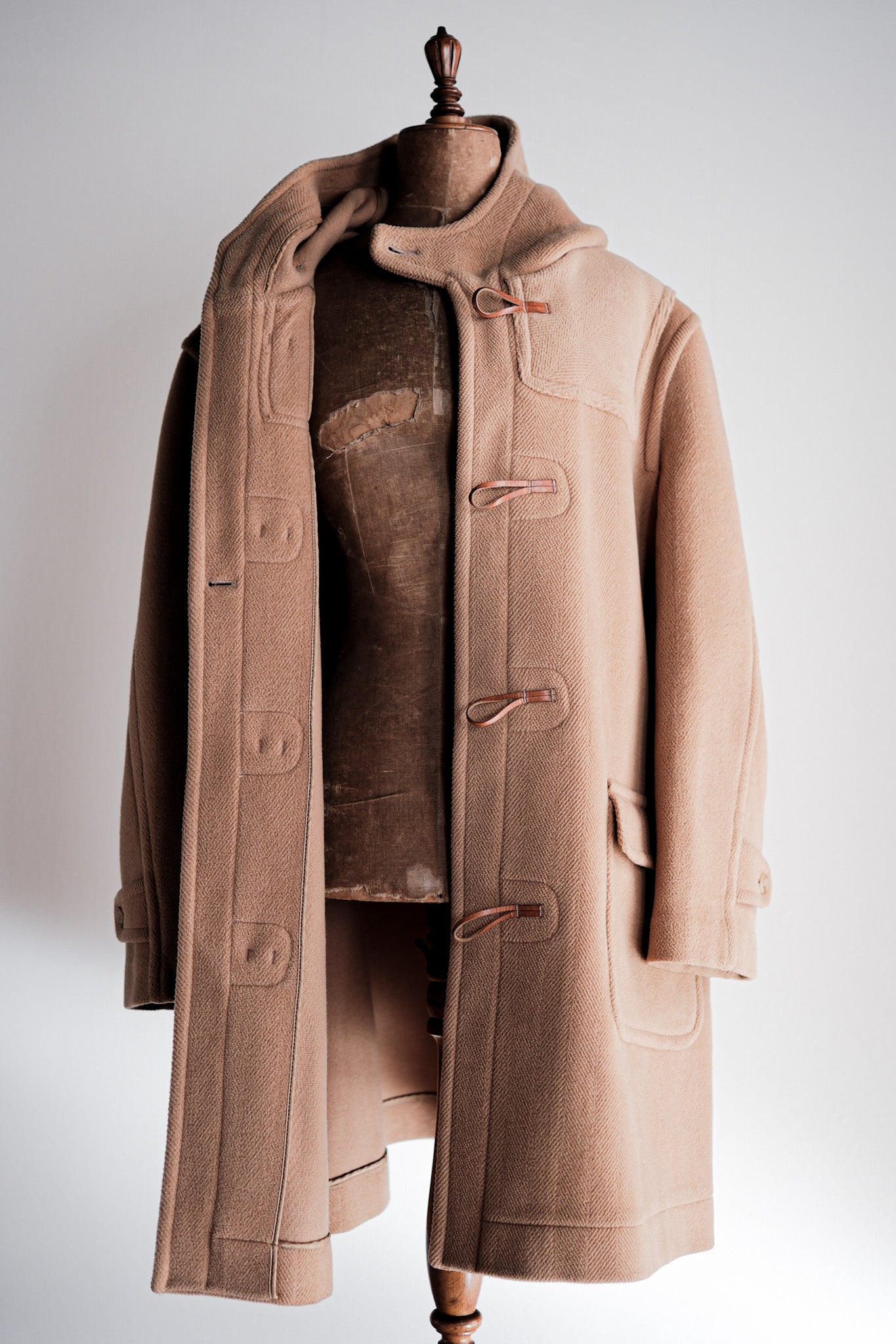 【~90's】Old INVERTERE Wool Duffle Coat "Moorbrook"