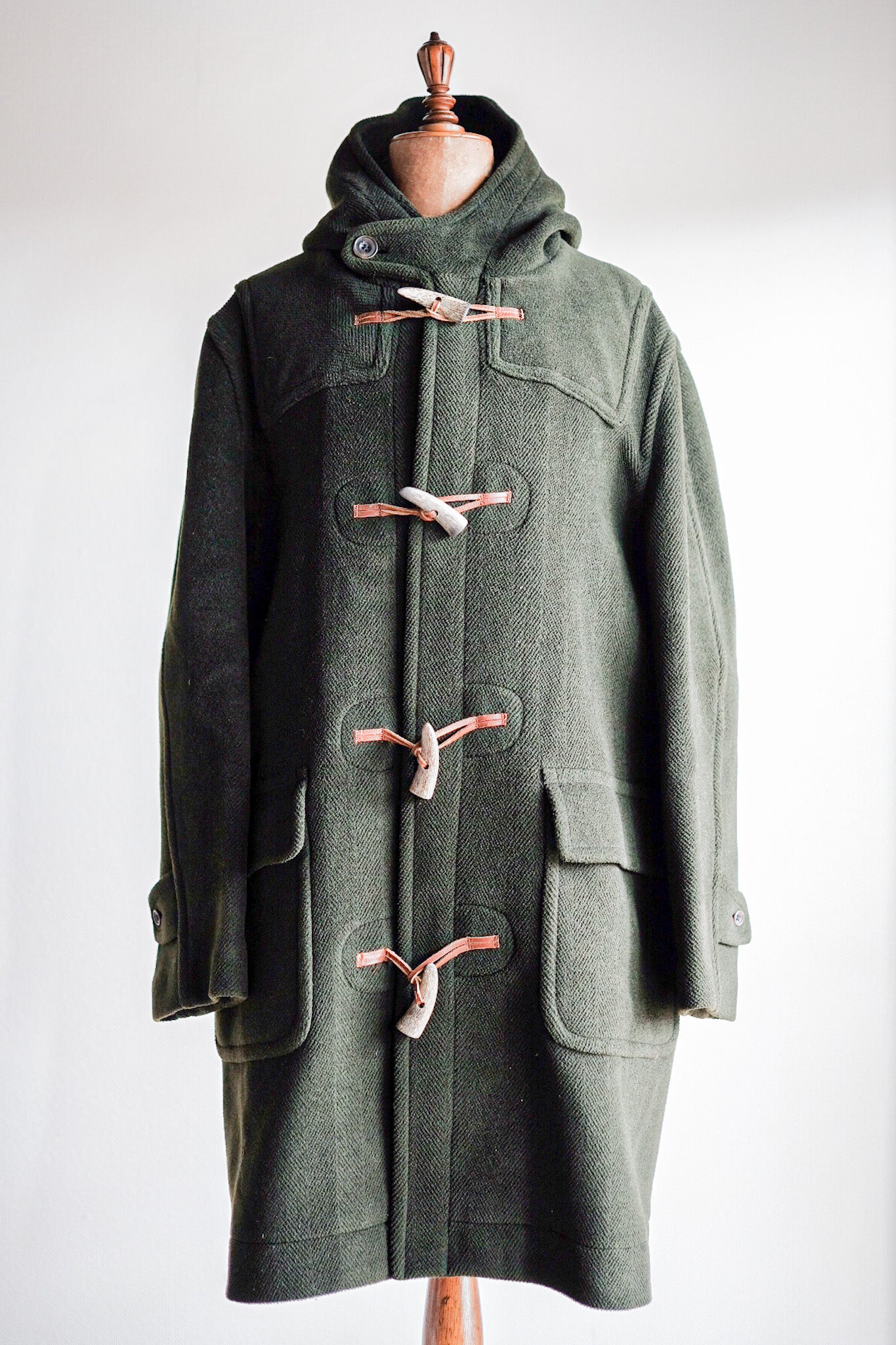 【~90's】Old INVERTERE Wool Duffle Coat "Moorbrook"