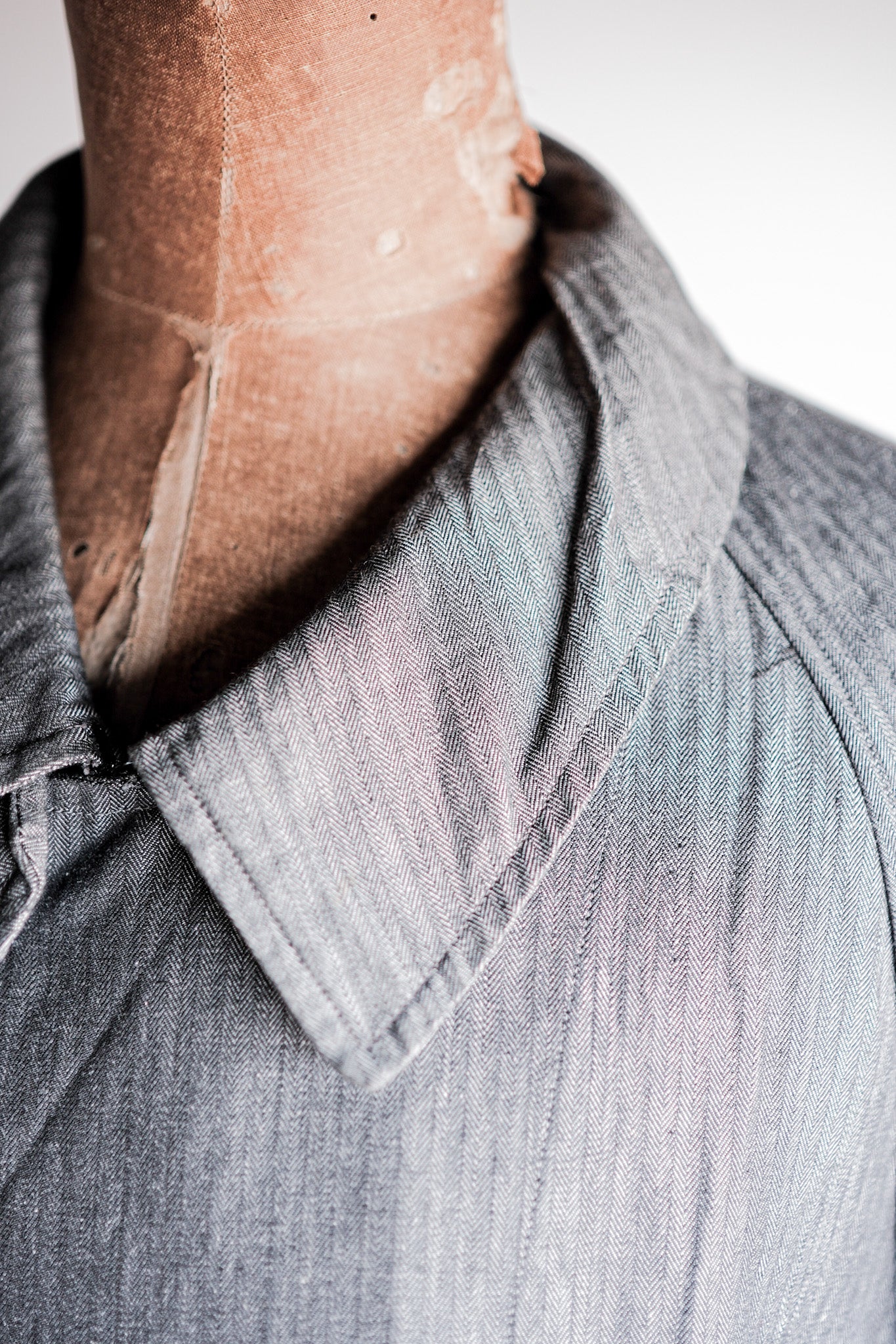 【~40's】French Vintage Salt & Pepper Cotton HBT Work Coat With Chin Strap "Dead Stock"