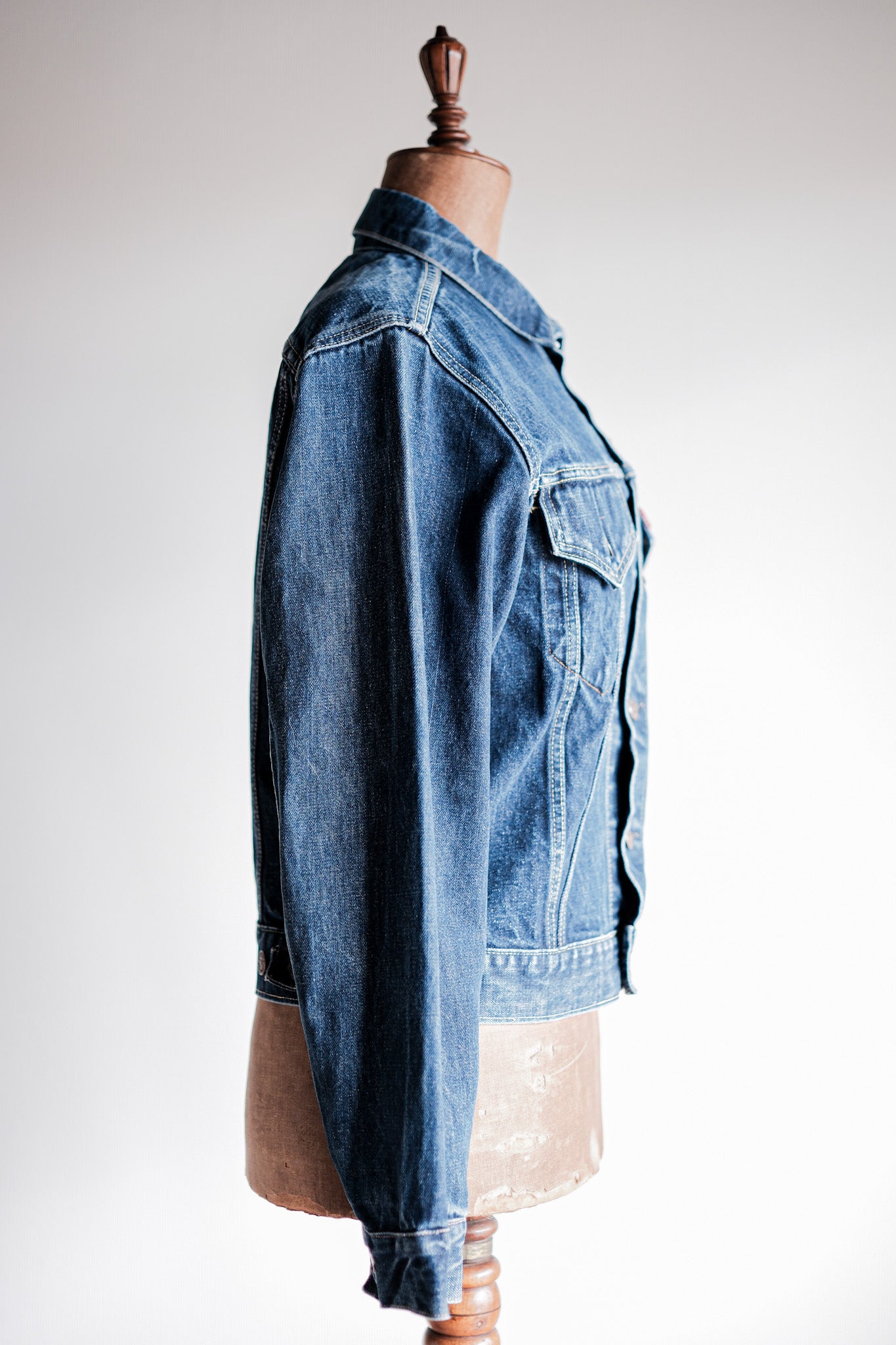 【~60's】Vintage Levi's 557 Denim Jacket Size.40 "Big E"