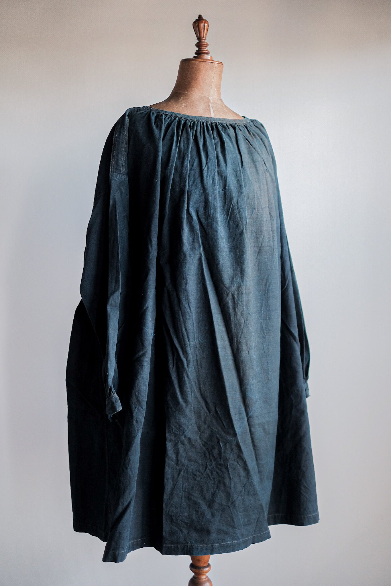 【Early 20th C】French Antique Indigo Linen Smock "Biaude"